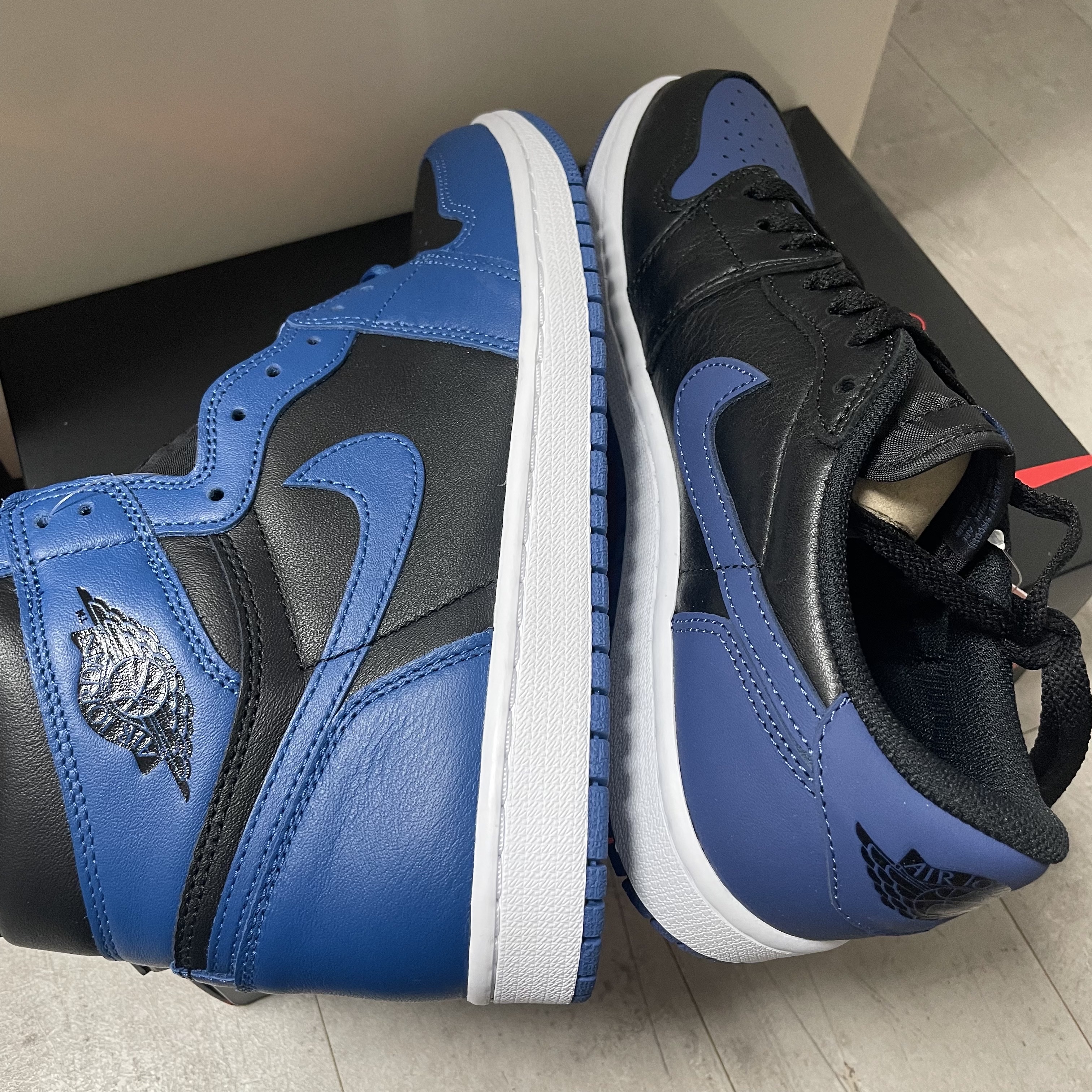 Jordan 1 Retro Low OG Mystic Navy, Jordan 1 Retro High OG Dark Marina Blue 착용 스타일 - 4