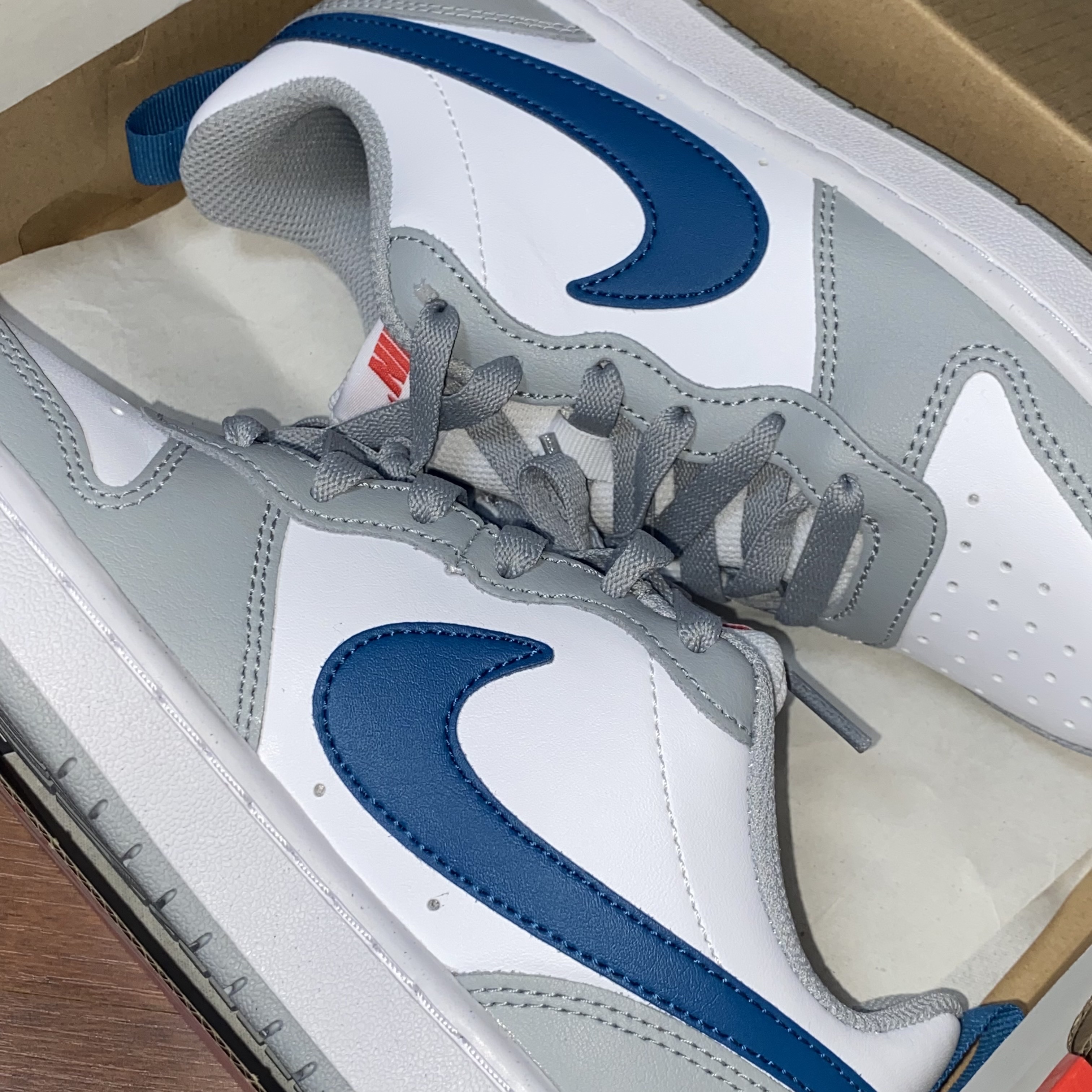 (GS) Nike Court Borough Low 2 Light Smoke Grey 착용 스타일
