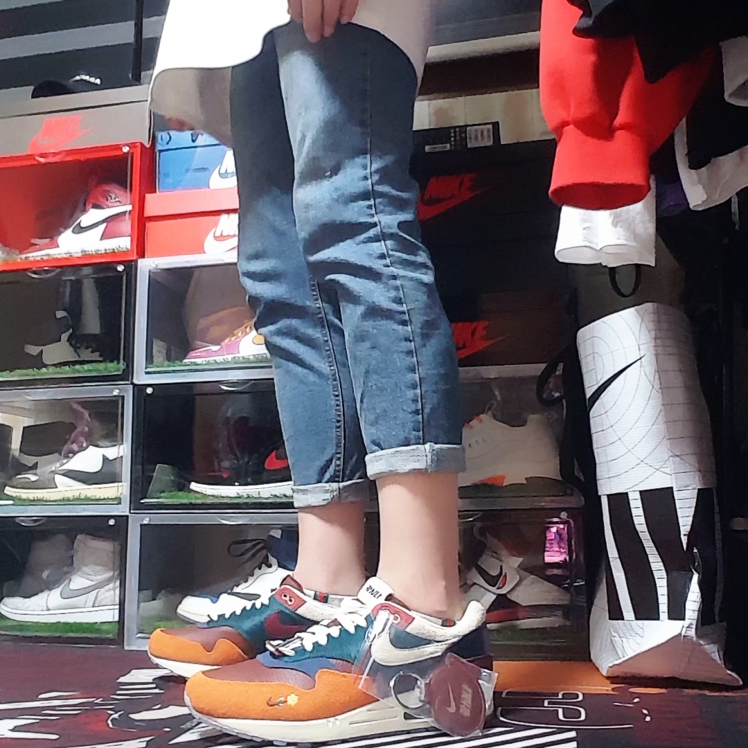 Nike x Kasina Air Max 1 SP Won-Ang Orange 착용 스타일 - 1