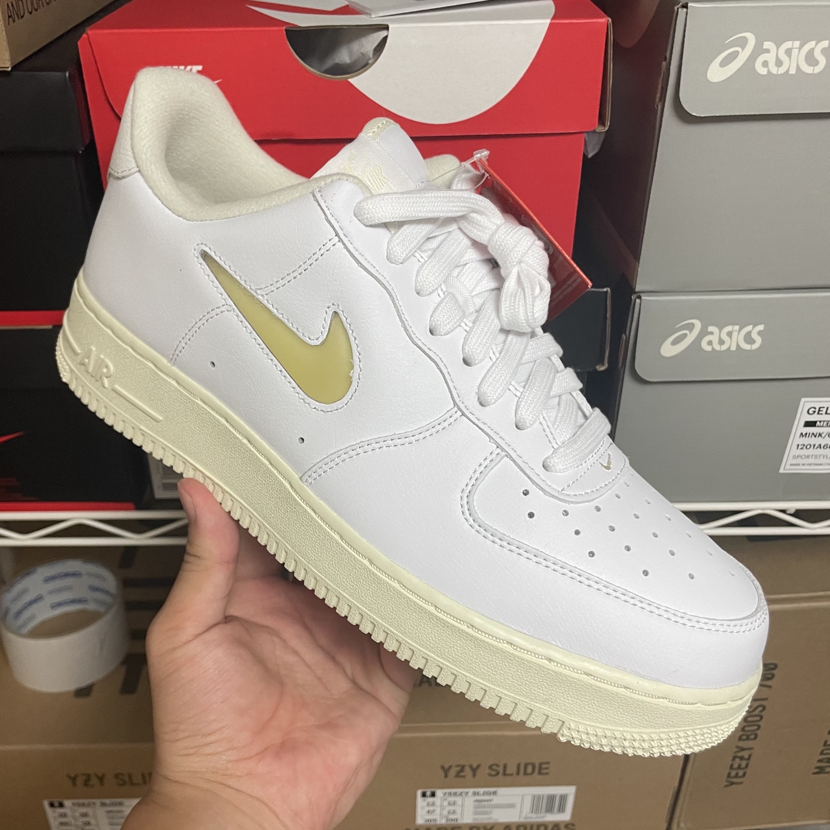 Nike Air Force 1 '07 LX Pale Vanilla 착용 스타일