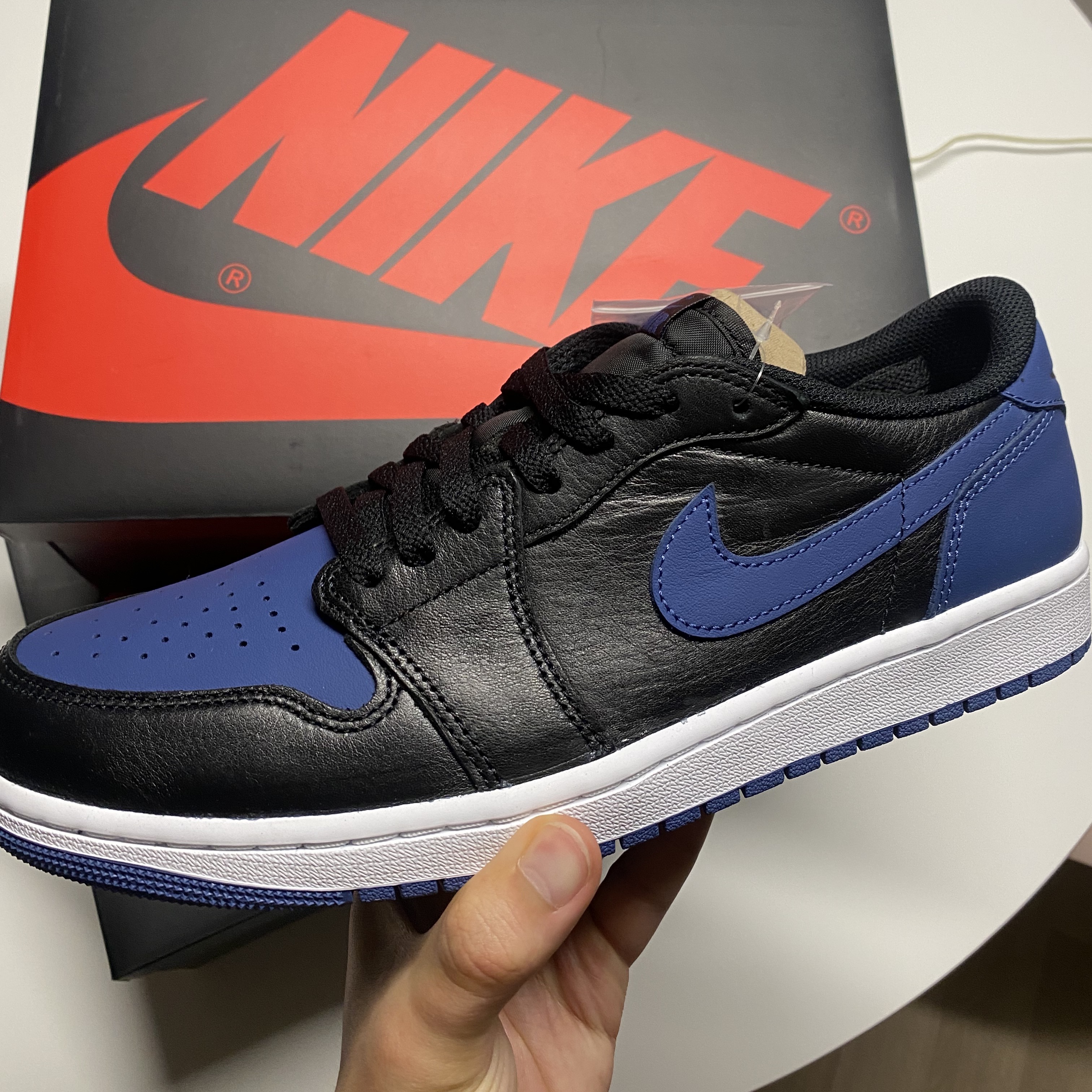 Jordan 1 Retro Low OG Mystic Navy 착용 스타일