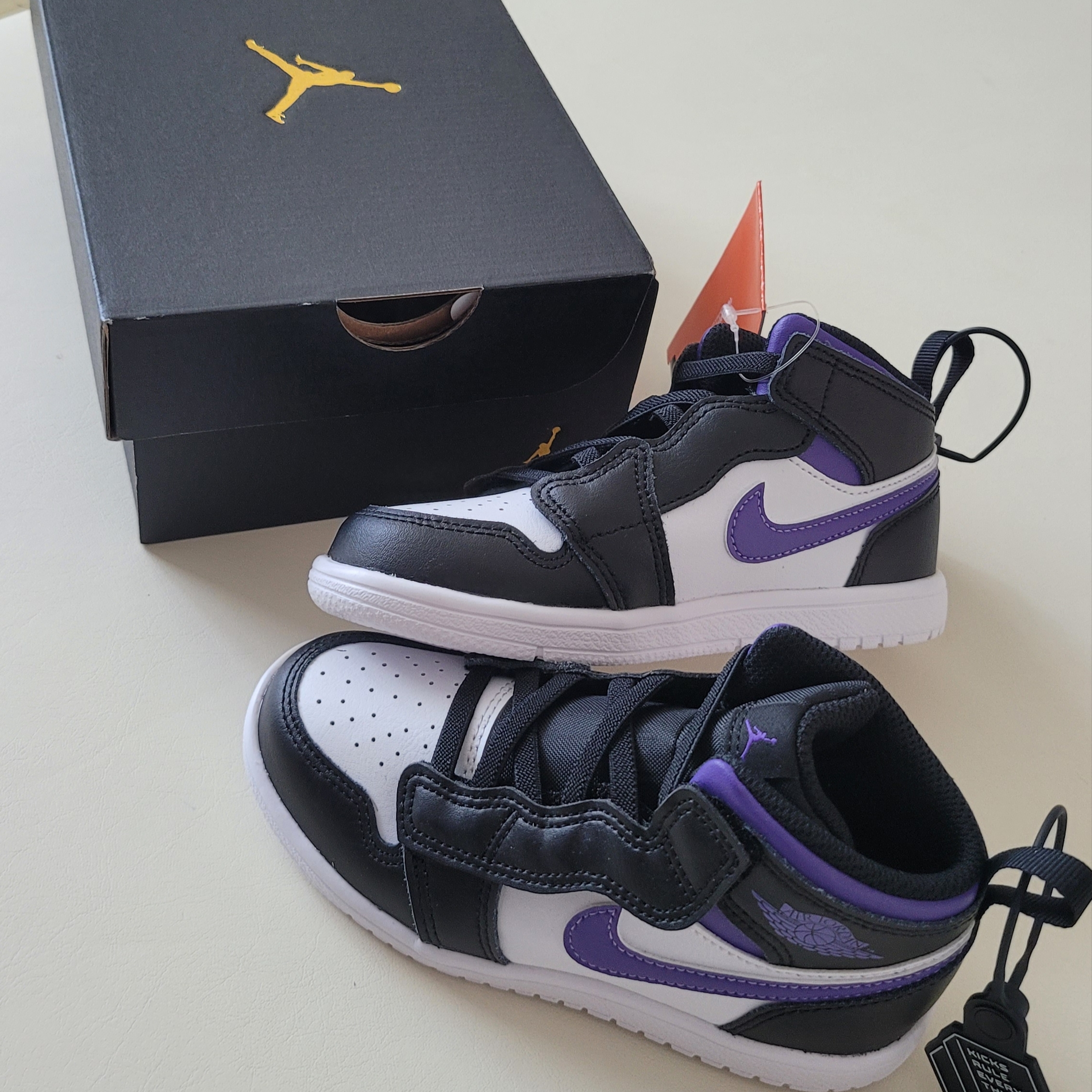 (TD) Jordan 1 Mid Alt Dark Iris 착용 스타일 - 2