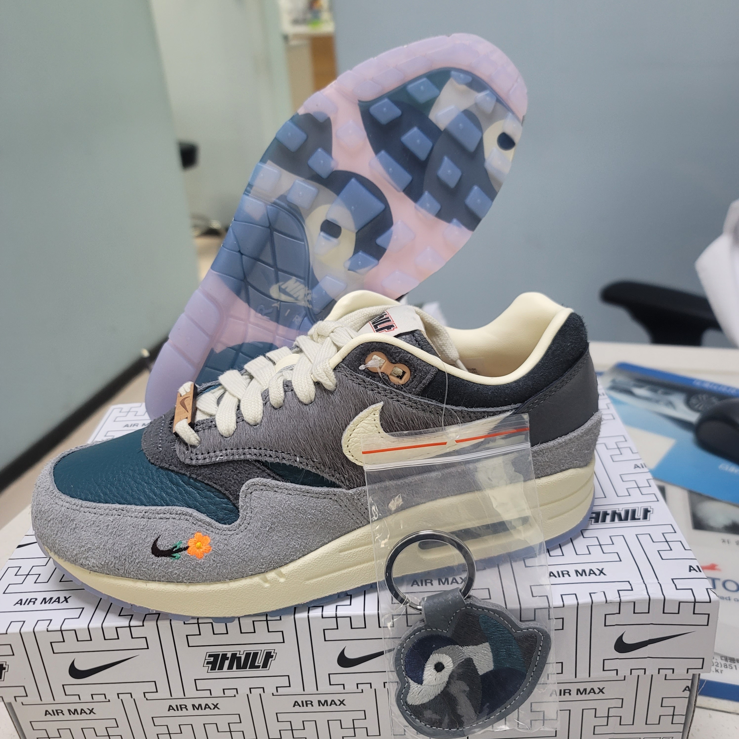 Nike x Kasina Air Max 1 SP Won-Ang Particle Grey 착용 스타일