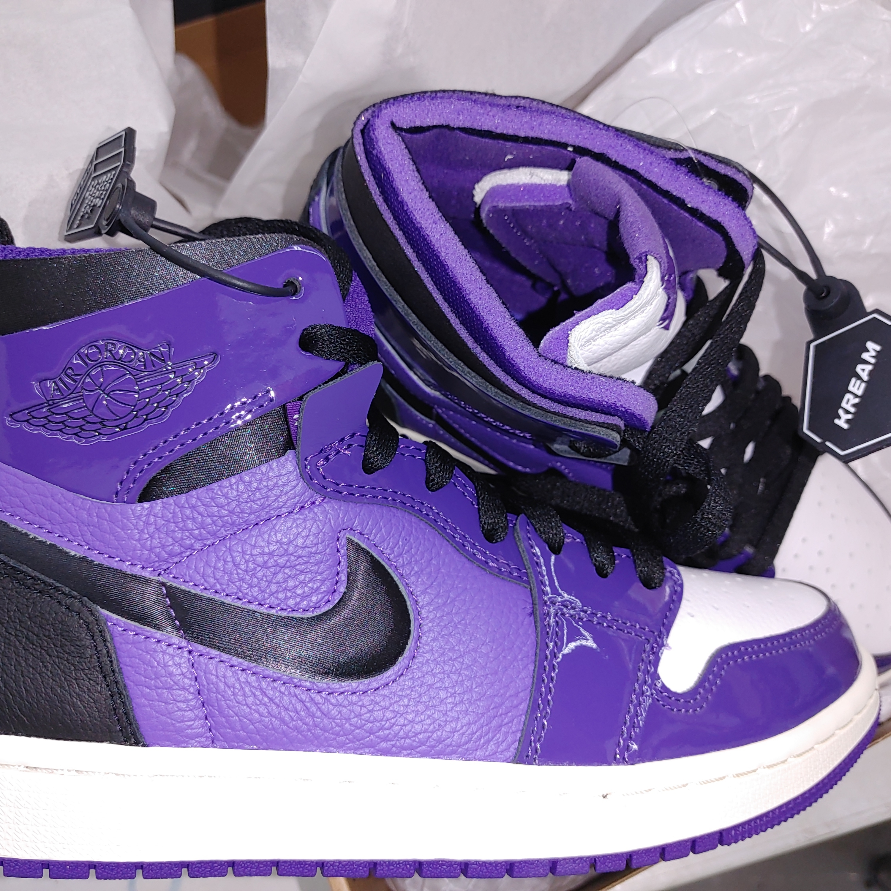 (W) Jordan 1 Zoom Air CMFT Purple Black 착용 스타일