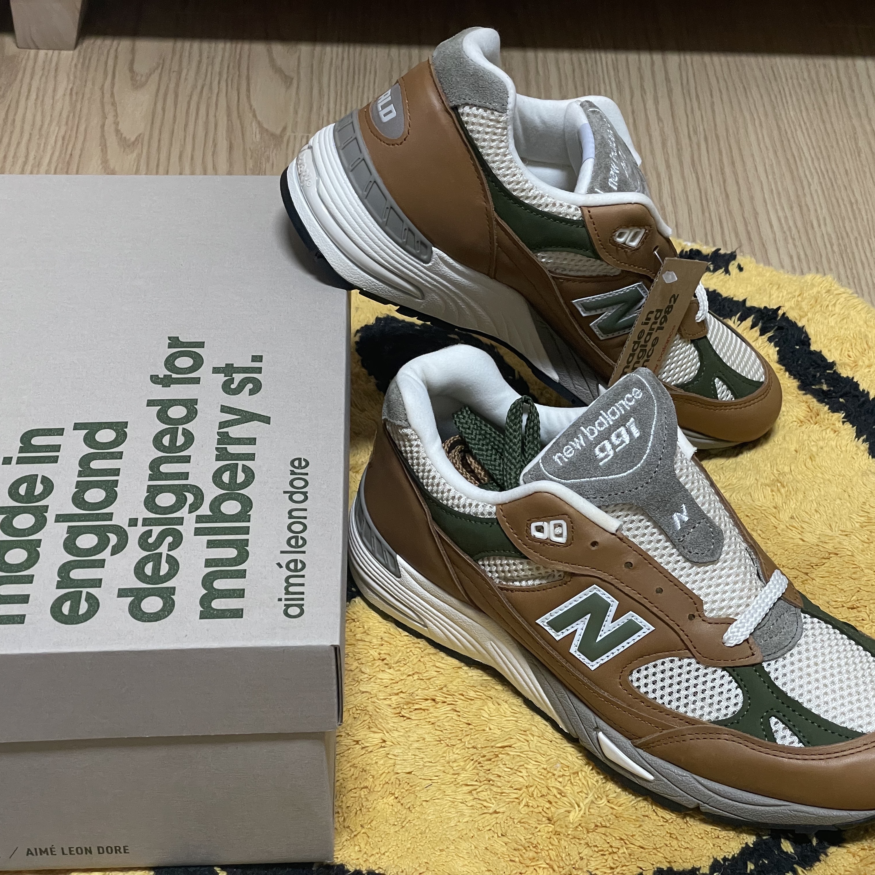 New Balance x Aime Leon Dore 991 Made in UK Tan 착용 스타일 - 2