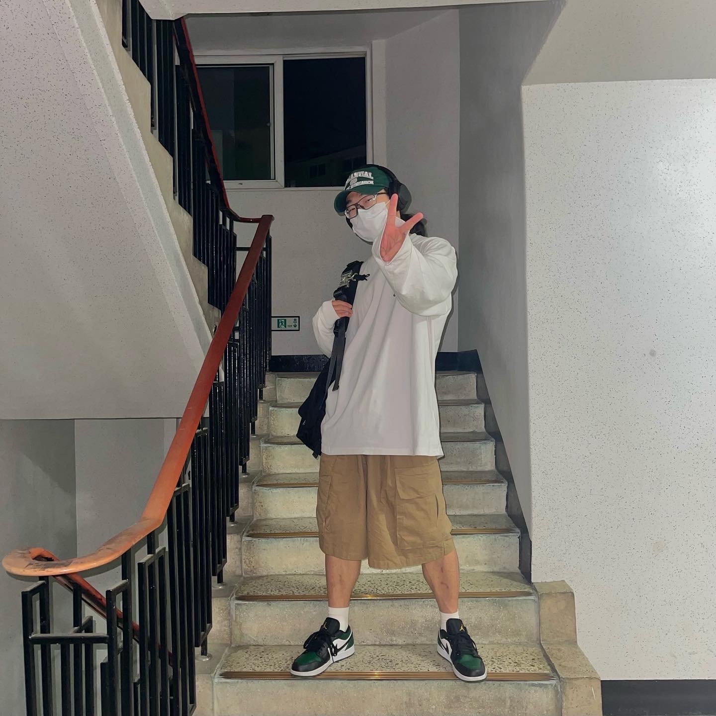 Jordan 1 Low Green Toe 착용 스타일 - 3