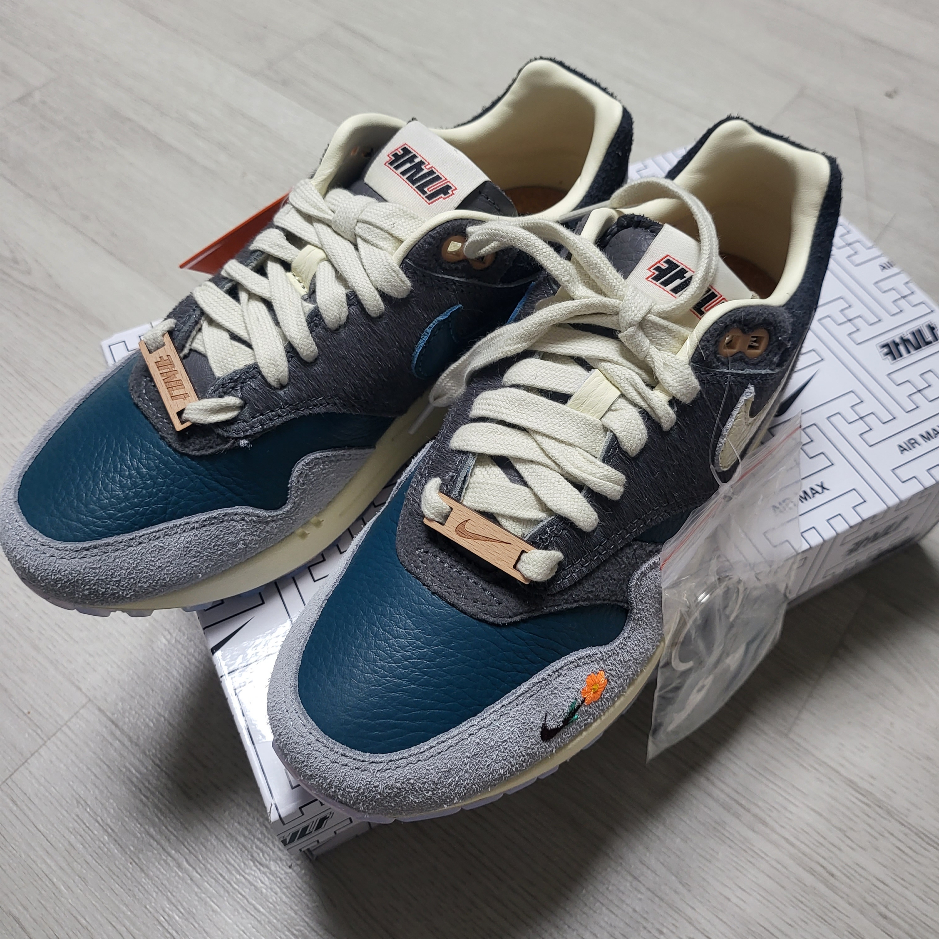 Nike x Kasina Air Max 1 SP Won-Ang Particle Grey 착용 스타일 - 1