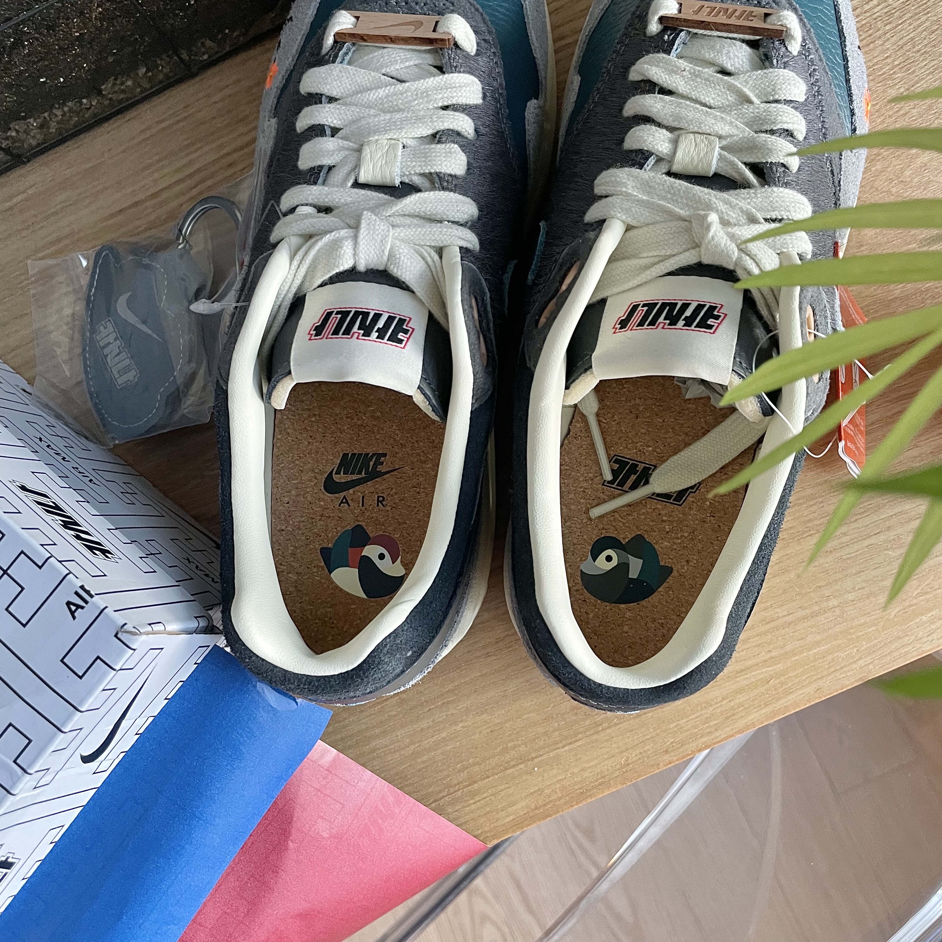Nike x Kasina Air Max 1 SP Won-Ang Particle Grey, Nike x Kasina Air Max 1 SP Won-Ang Orange 착용 스타일 - 3