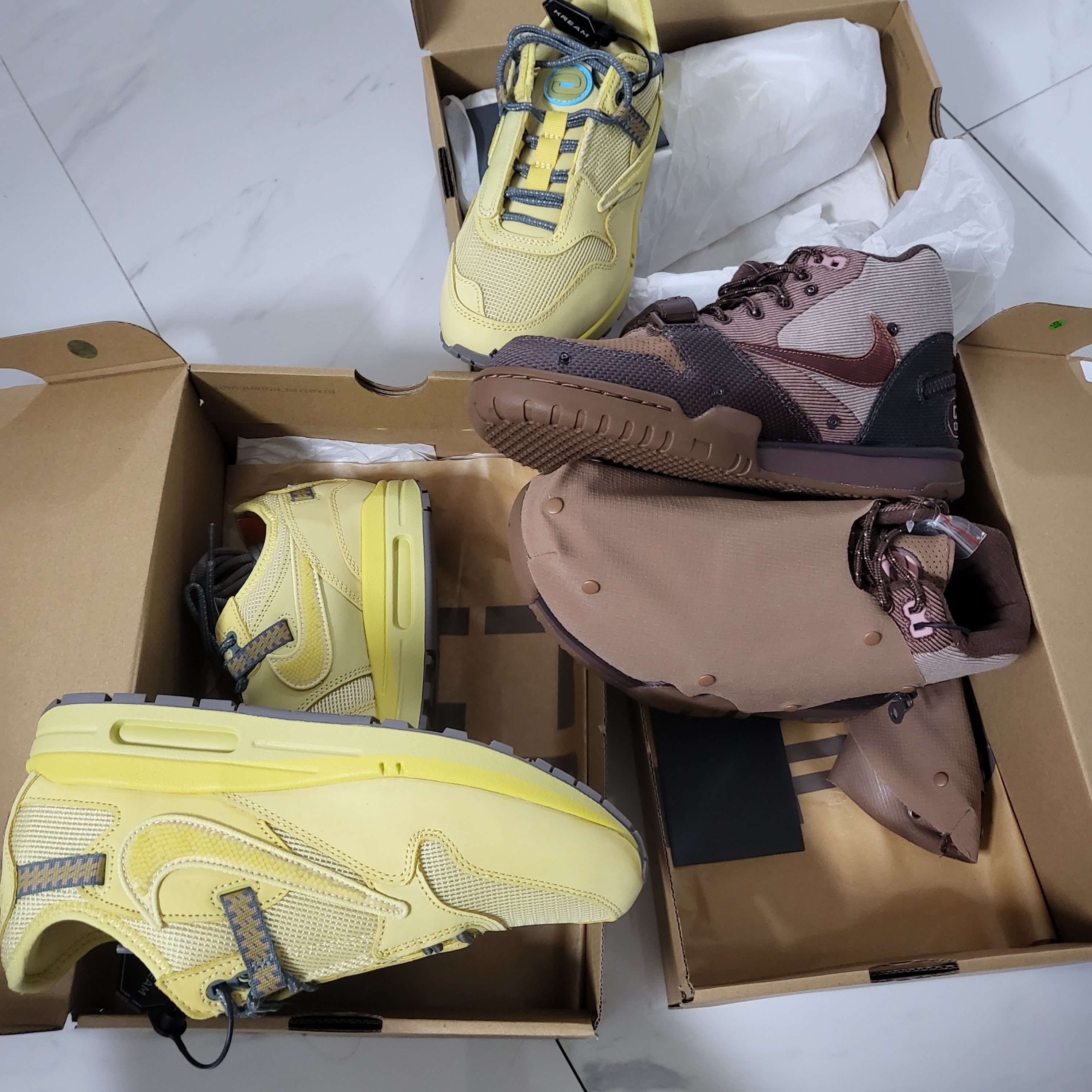 Nike x Travis Scott Air Max 1 Cact.us Gold, Nike x Travis Scott Air Trainer 1 Archaeo Brown and Rust Pink 착용 스타일