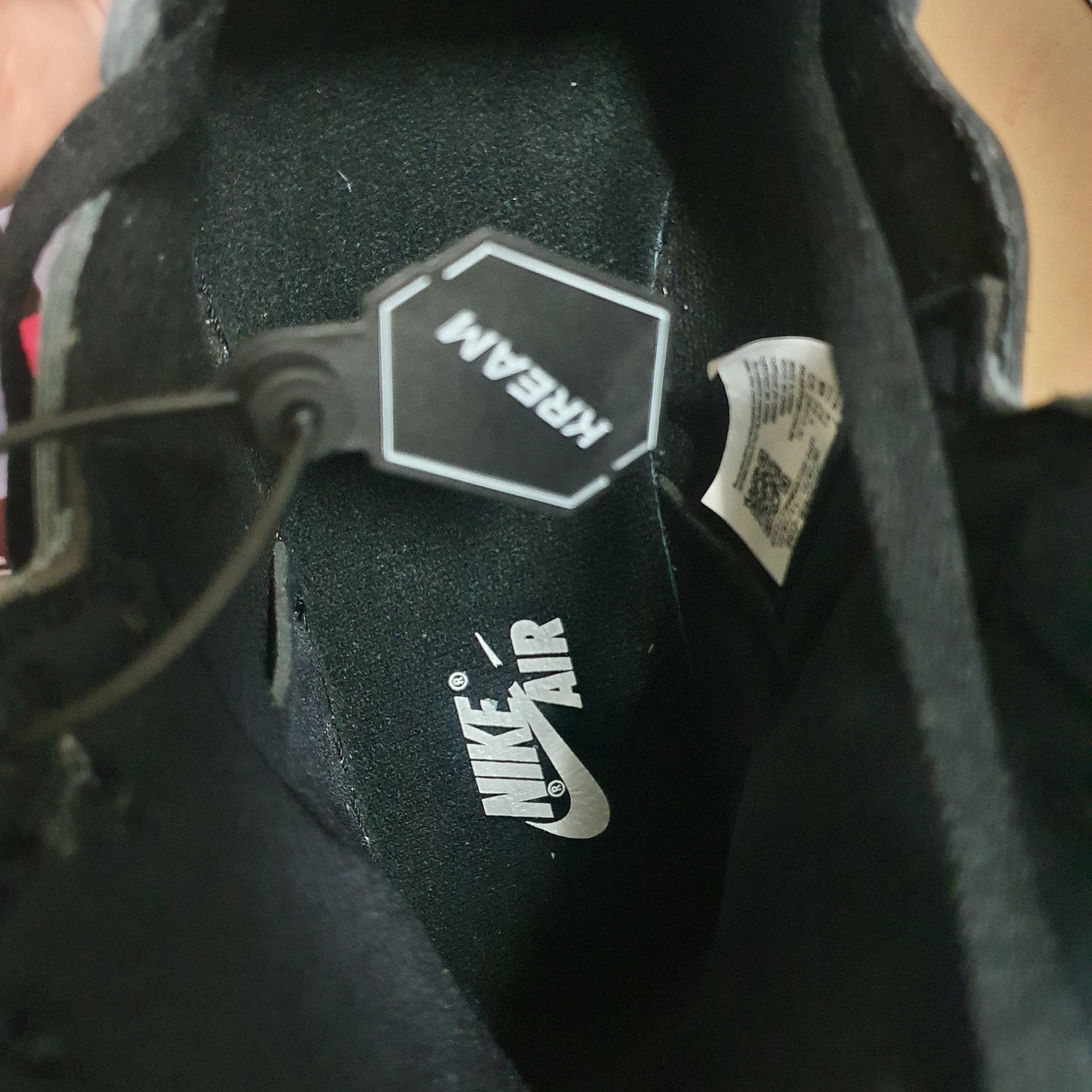 Jordan 1 Retro High OG Rebellionaire 착용 스타일 - 1