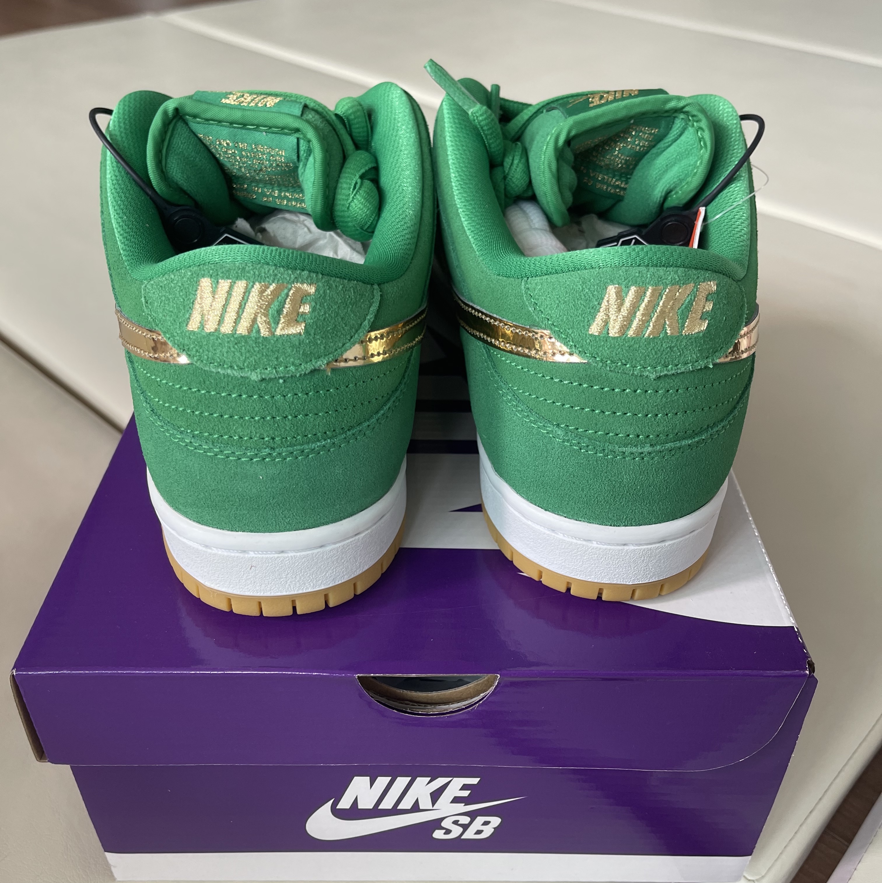 Nike SB Dunk Low Pro Shamrock 착용 스타일 - 1
