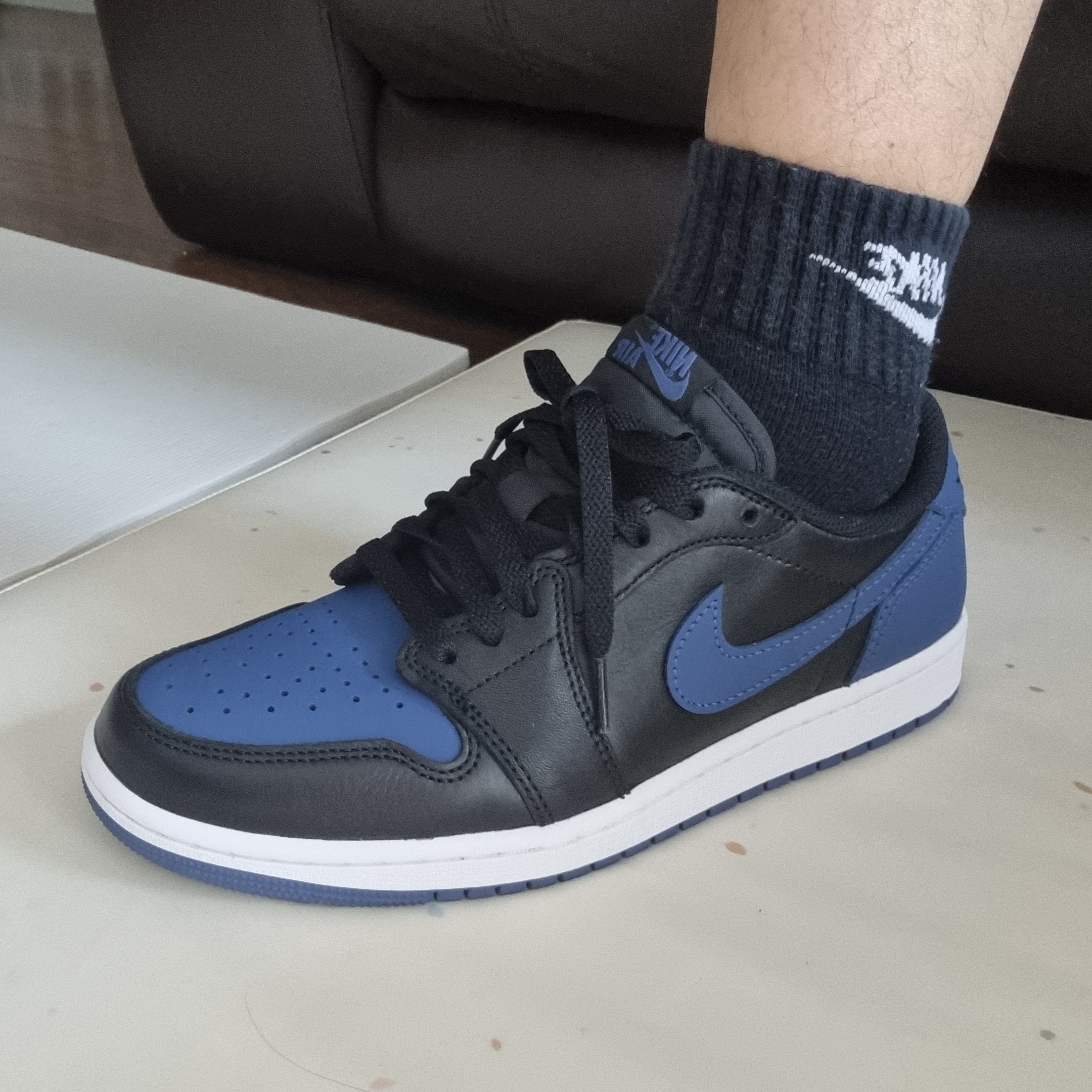 Jordan 1 Retro Low OG Mystic Navy 착용 스타일 - 2
