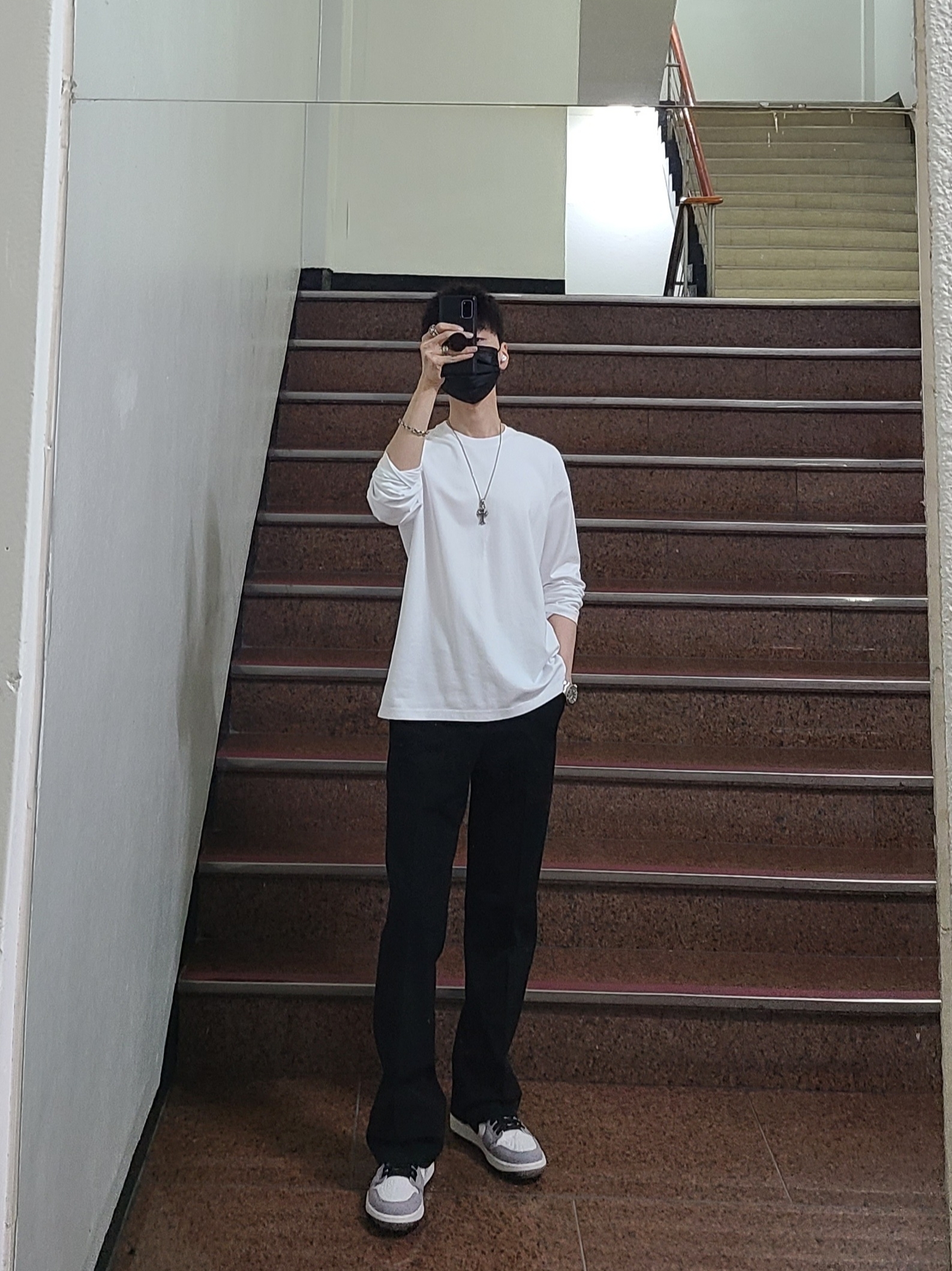 Jordan 1 Element Gore-Tex Sail 착용 스타일 - 1