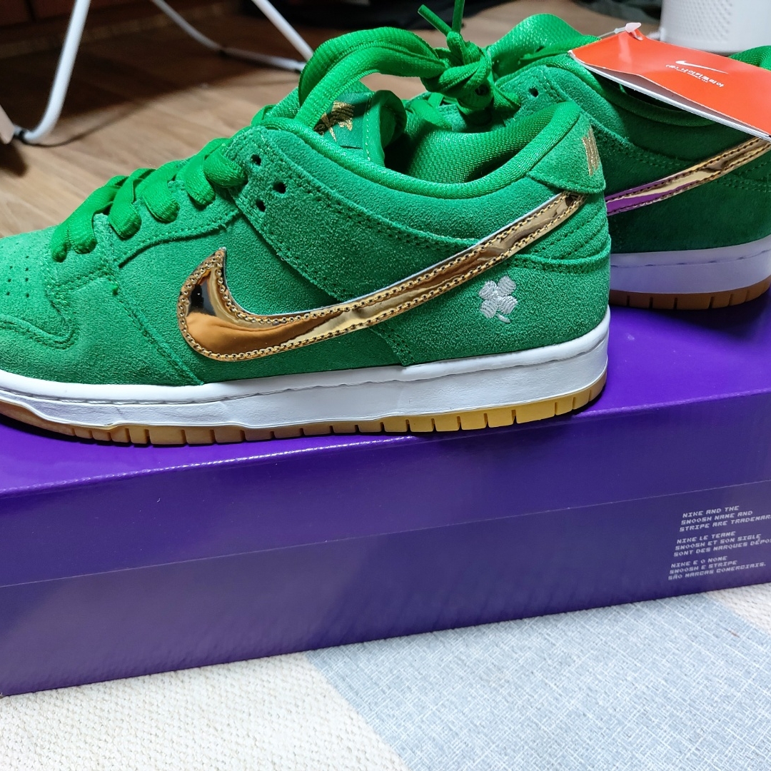 Nike SB Dunk Low Pro Shamrock 착용 스타일 - 2
