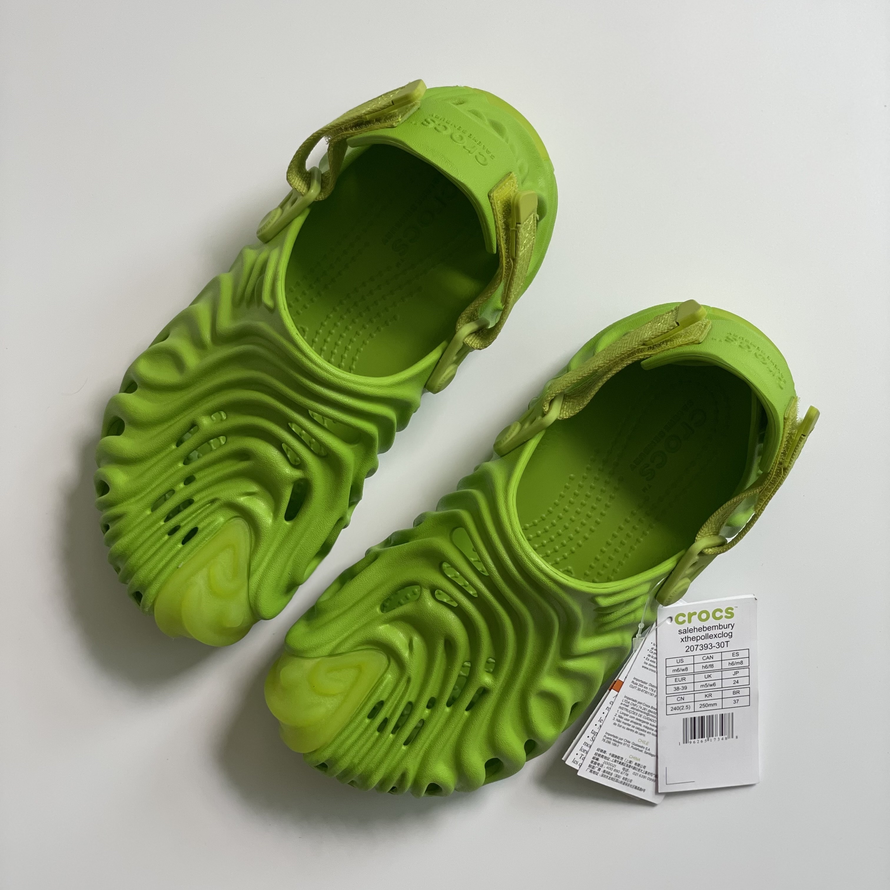 Crocs x Salehe Bembury Pollex Clog Crocodile 착용 스타일