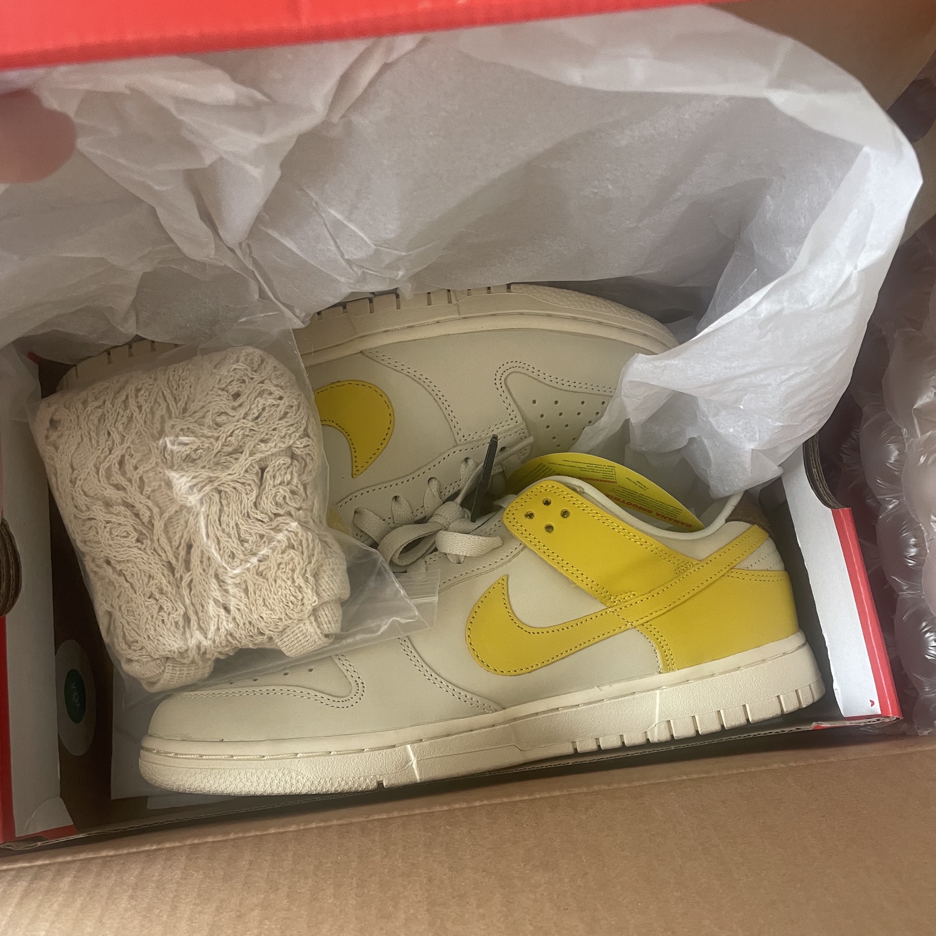 (W) Nike Dunk Low LX Banana 착용 스타일
