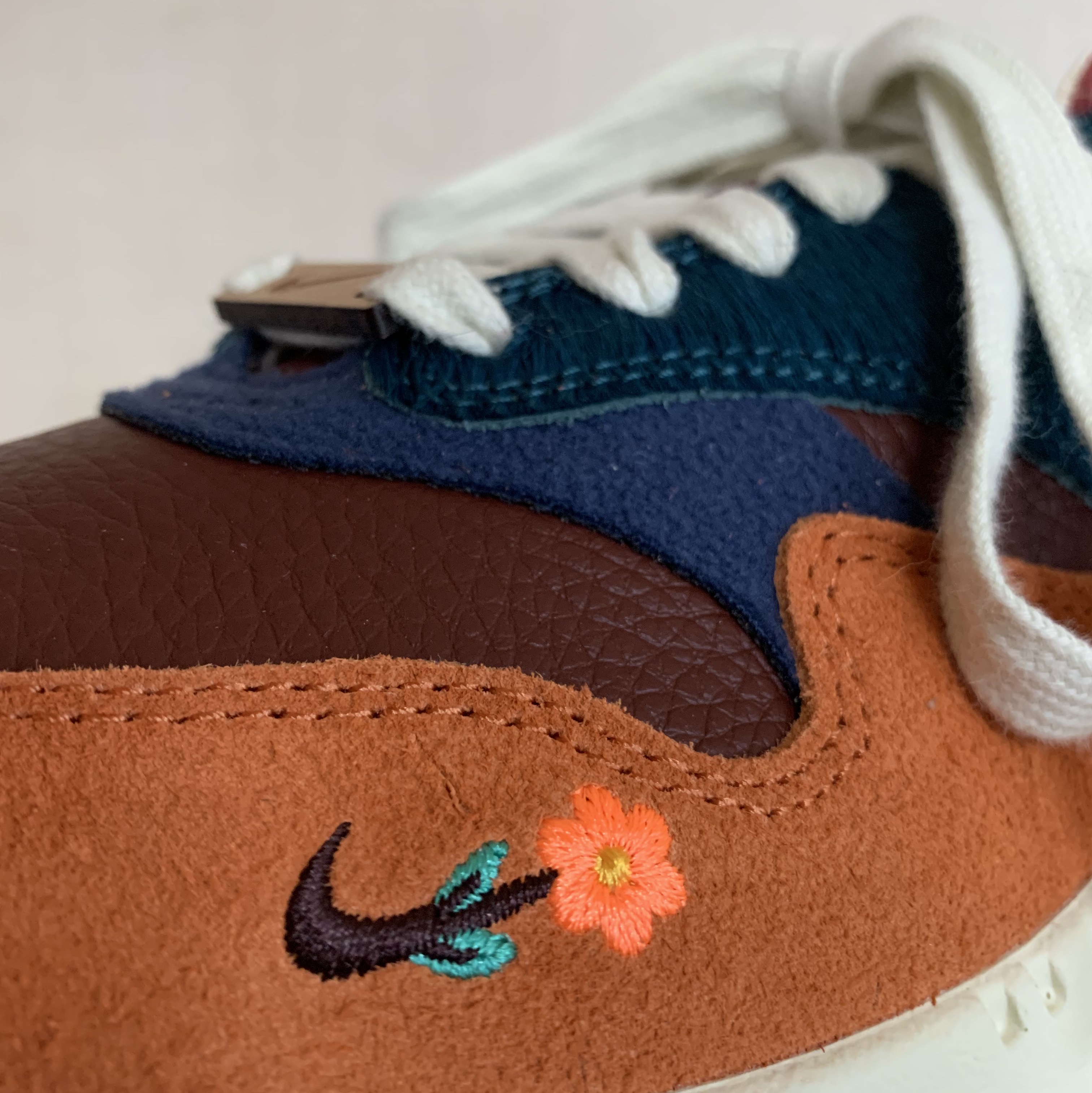Nike x Kasina Air Max 1 SP Won-Ang Orange 착용 스타일