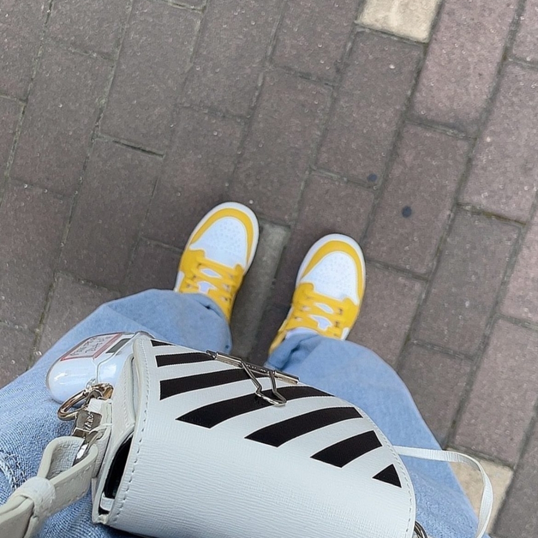 Jordan 1 Low Pollen, (GS) Jordan 1 Low Pollen 착용 스타일 - 2