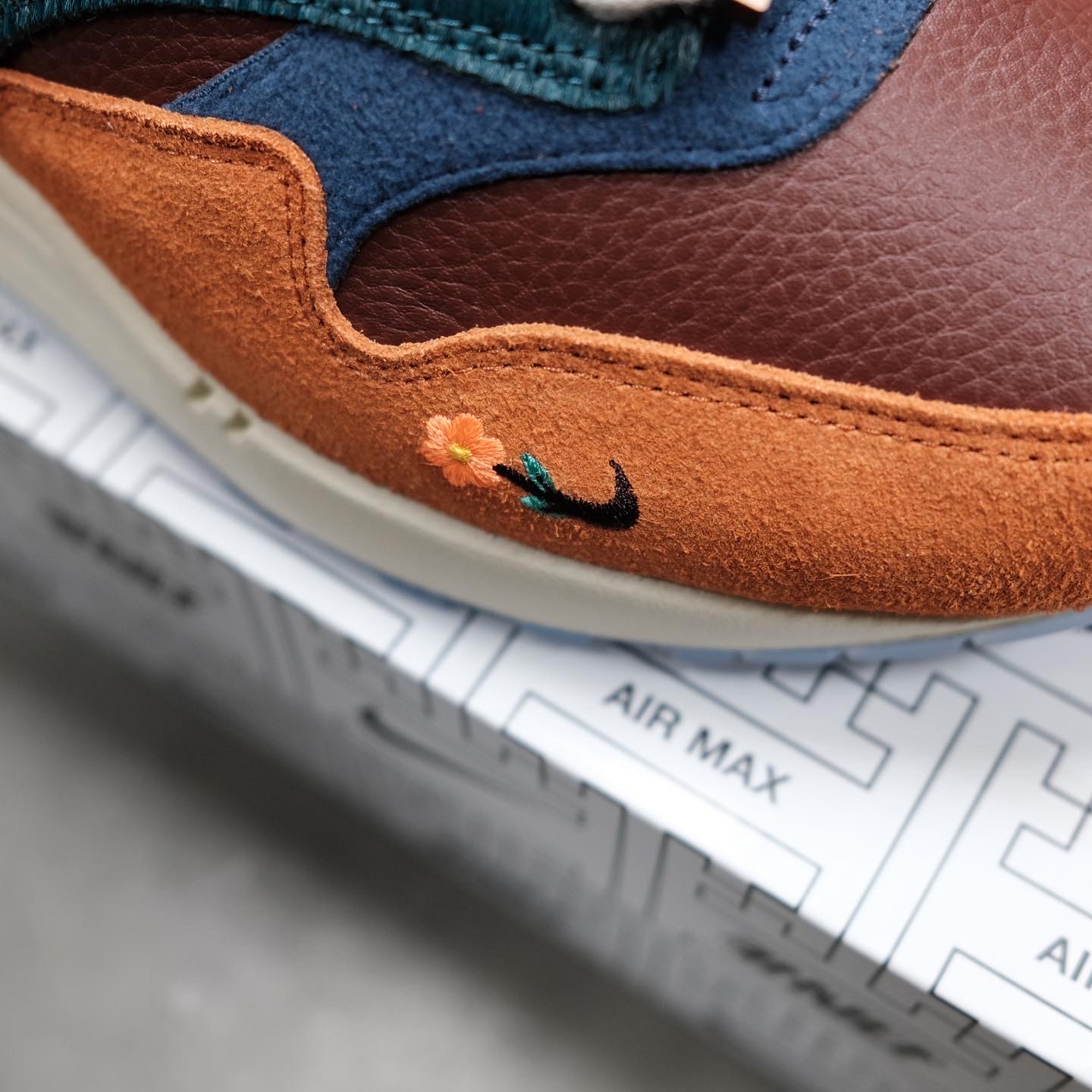 Nike x Kasina Air Max 1 SP Won-Ang Orange 착용 스타일 - 3