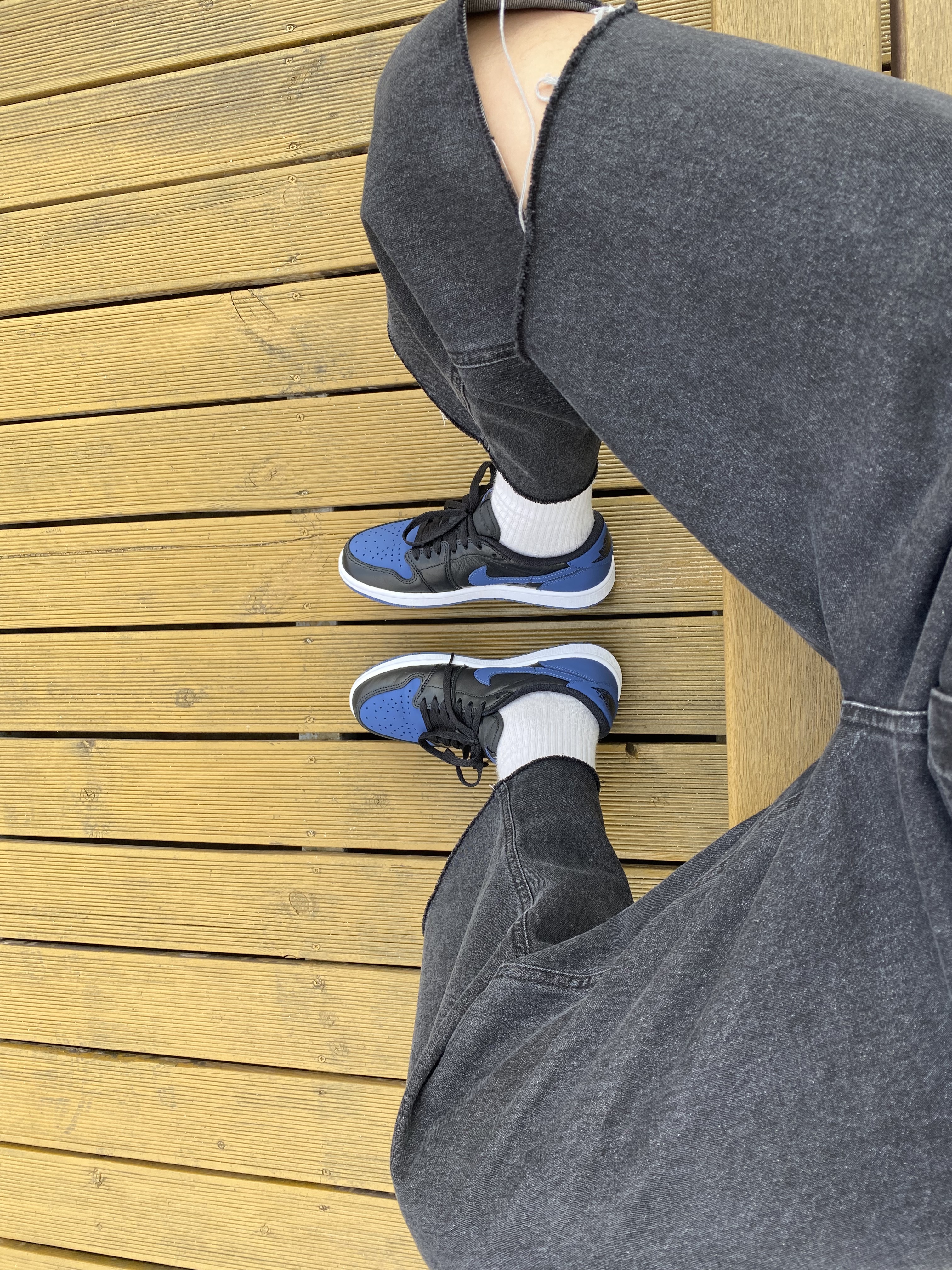 Jordan 1 Retro Low OG Mystic Navy 착용 스타일