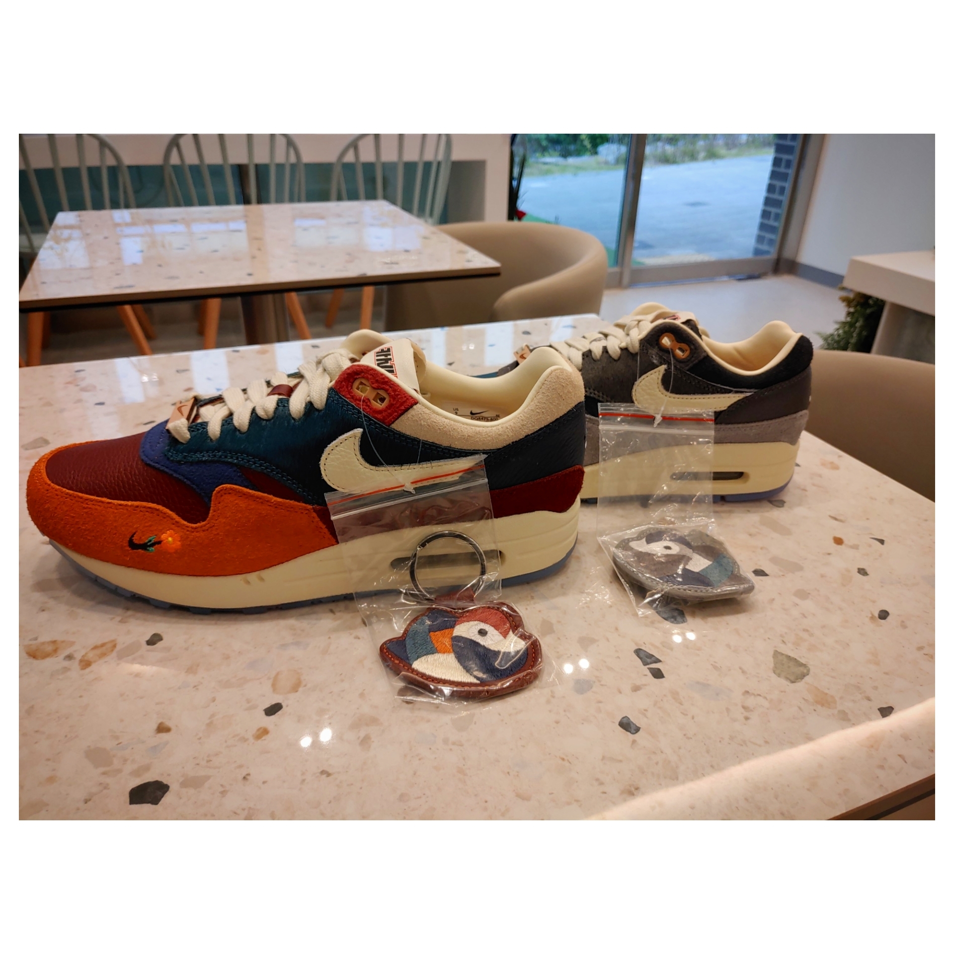 Nike x Kasina Air Max 1 SP Won-Ang Orange, Nike x Kasina Air Max 1 SP Won-Ang Particle Grey 착용 스타일 - 1