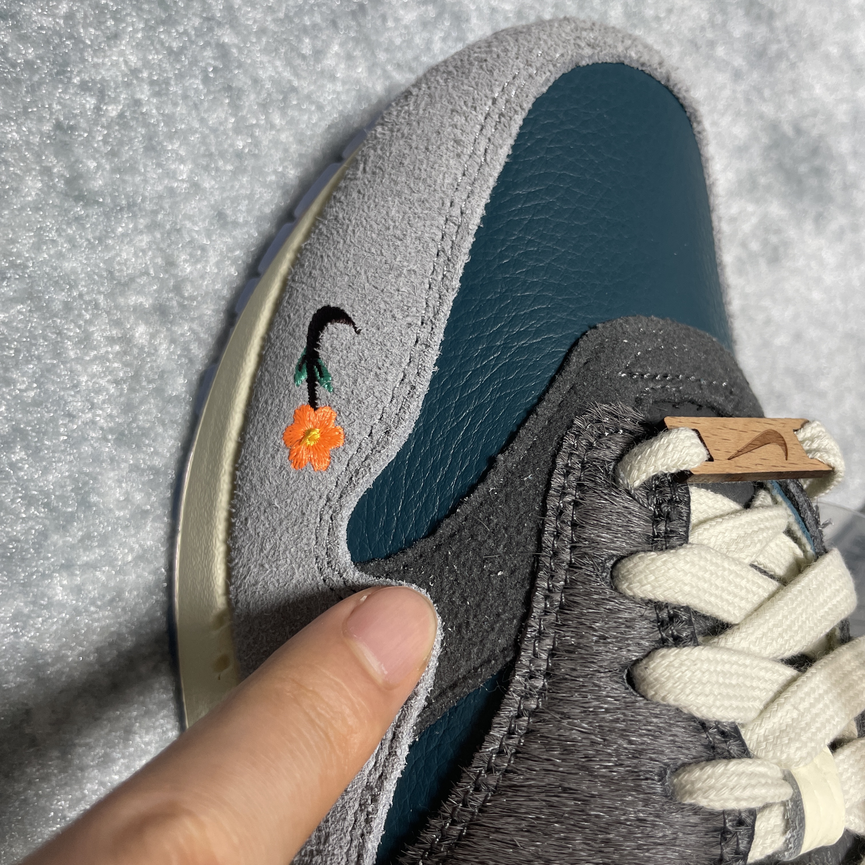 Nike x Kasina Air Max 1 SP Won-Ang Particle Grey 착용 스타일 - 4