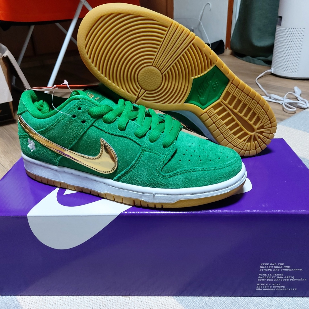 Nike SB Dunk Low Pro Shamrock 착용 스타일 - 1