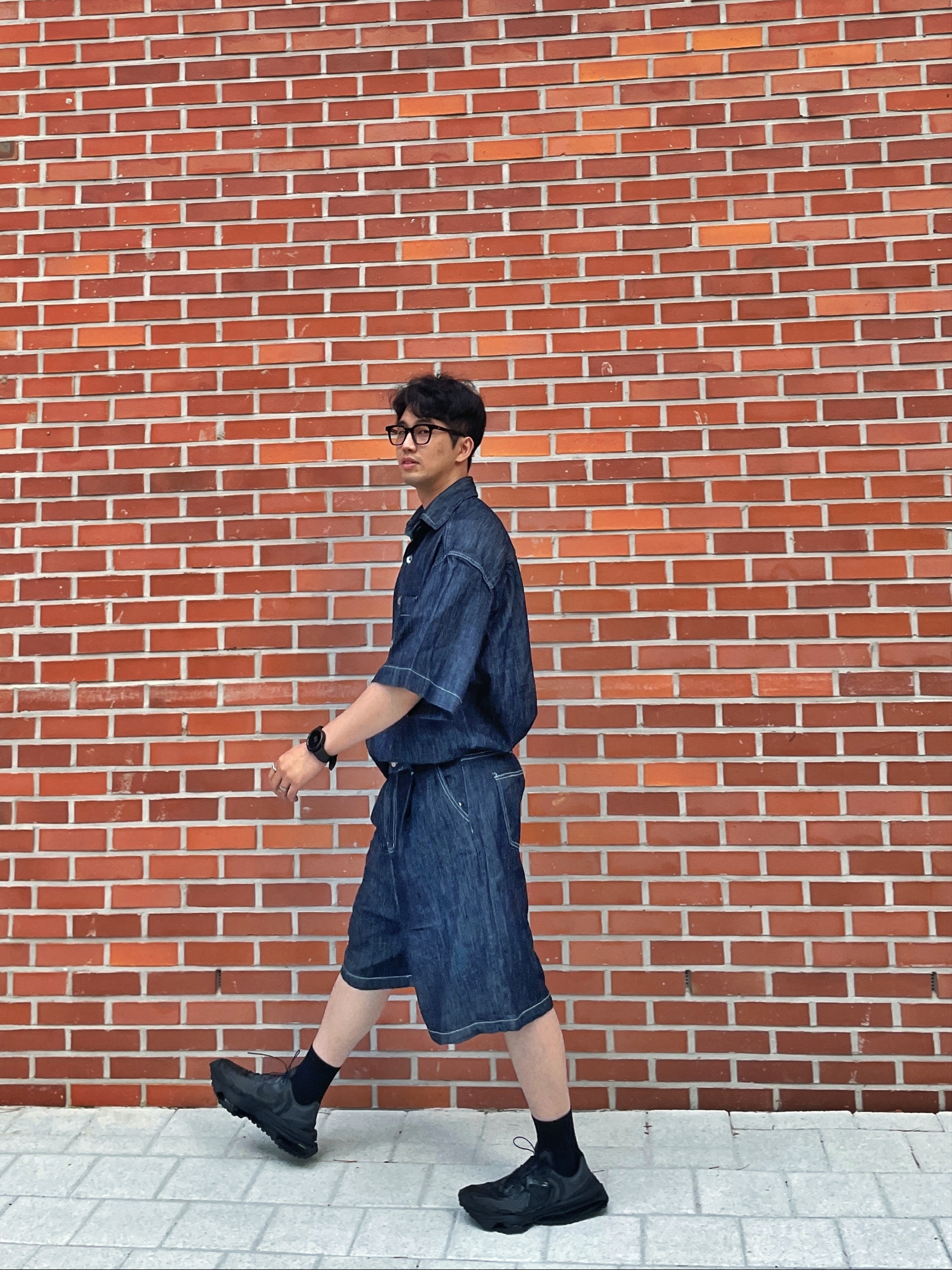 Nike x Matthew M Williams Zoom 004 Triple Black 착용 스타일 - 2