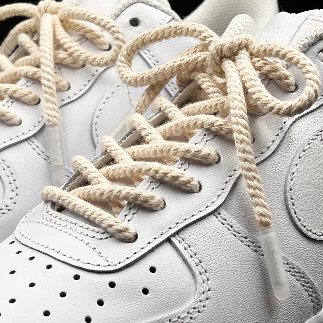 Nike Air Force 1 '07 Low White, (W) Nike Air Force 1 '07 Low White 착용 스타일 - 1