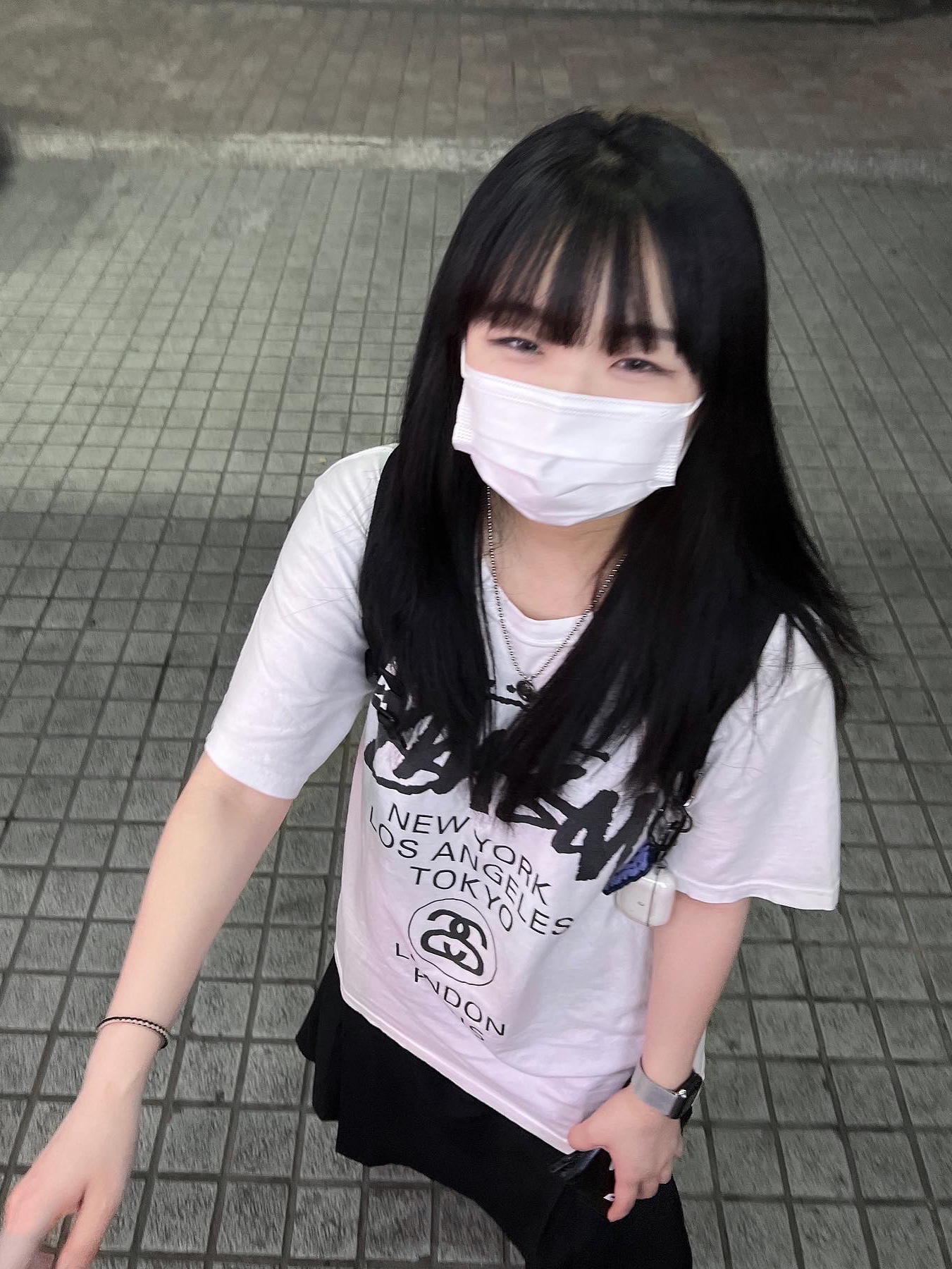 Stussy World Tour T-Shirt White 착용 스타일 - 1