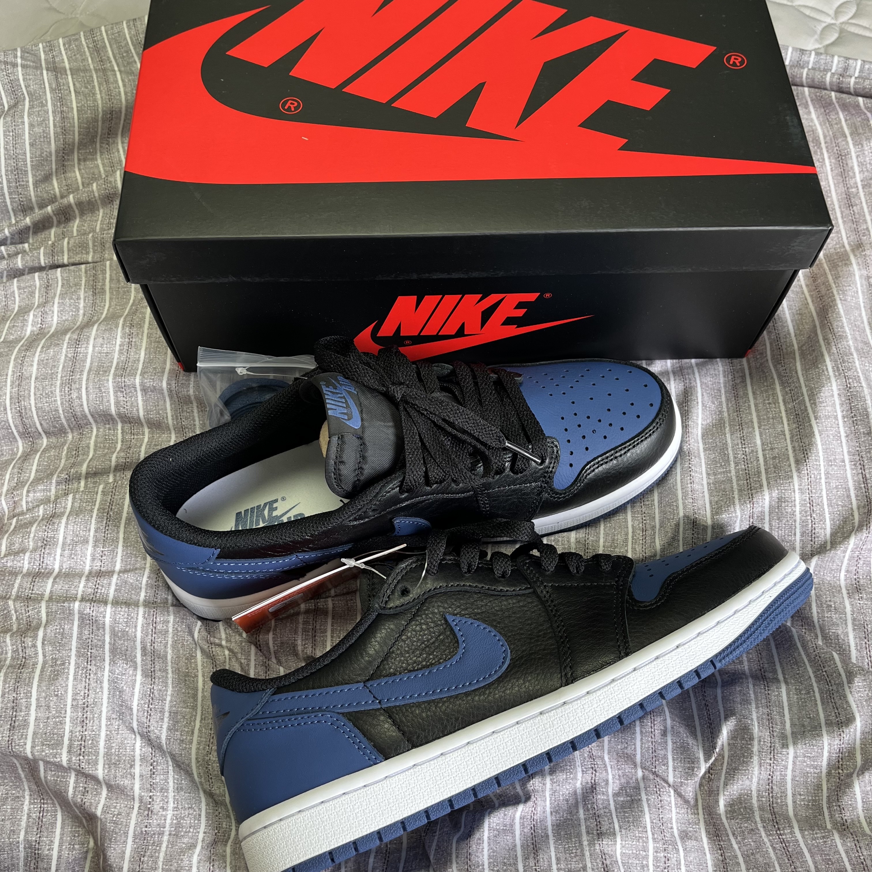 Jordan 1 Retro Low OG Mystic Navy 착용 스타일 - 1