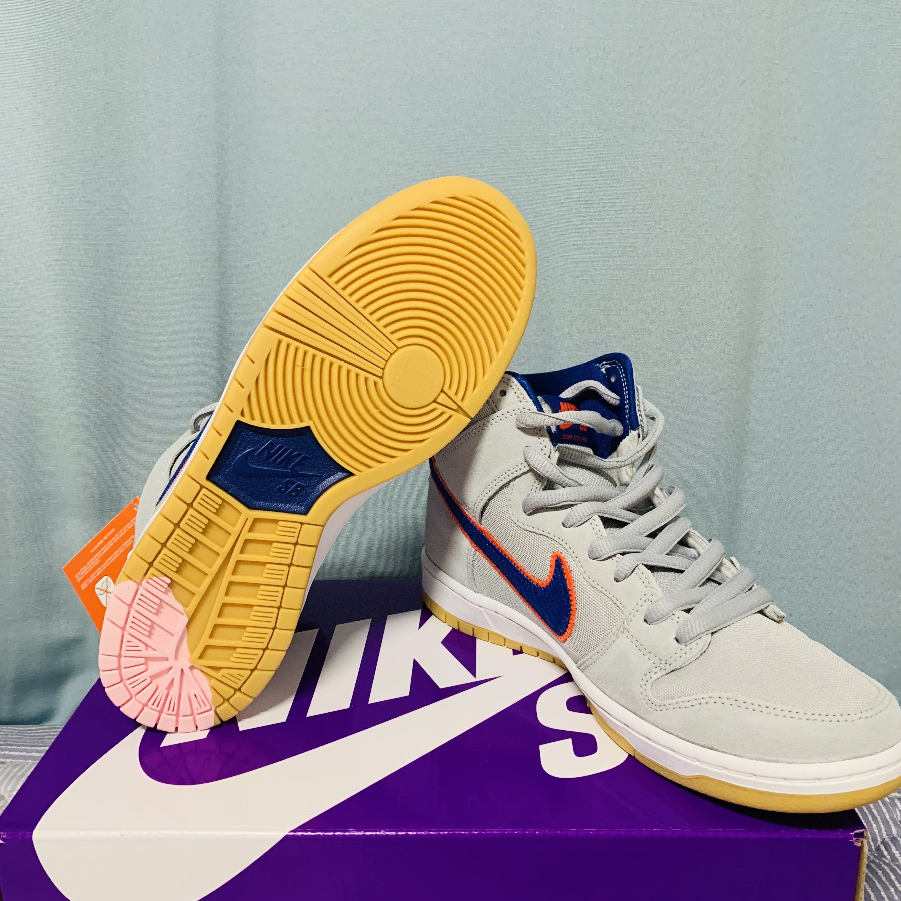 Nike SB Dunk High PRM Rush Blue and Team Orange 착용 스타일 - 1