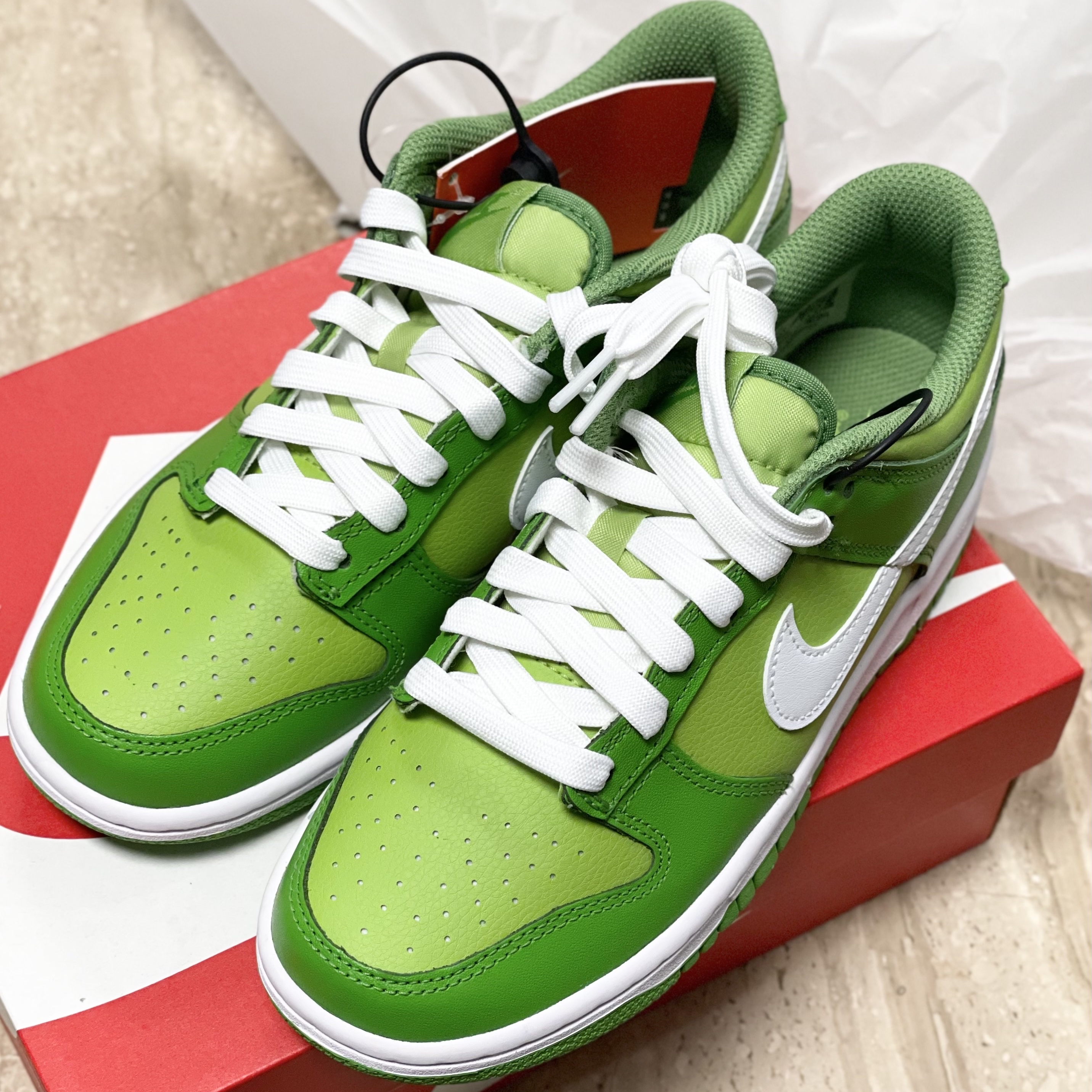 (GS) Nike Dunk Low Vivid Green 착용 스타일