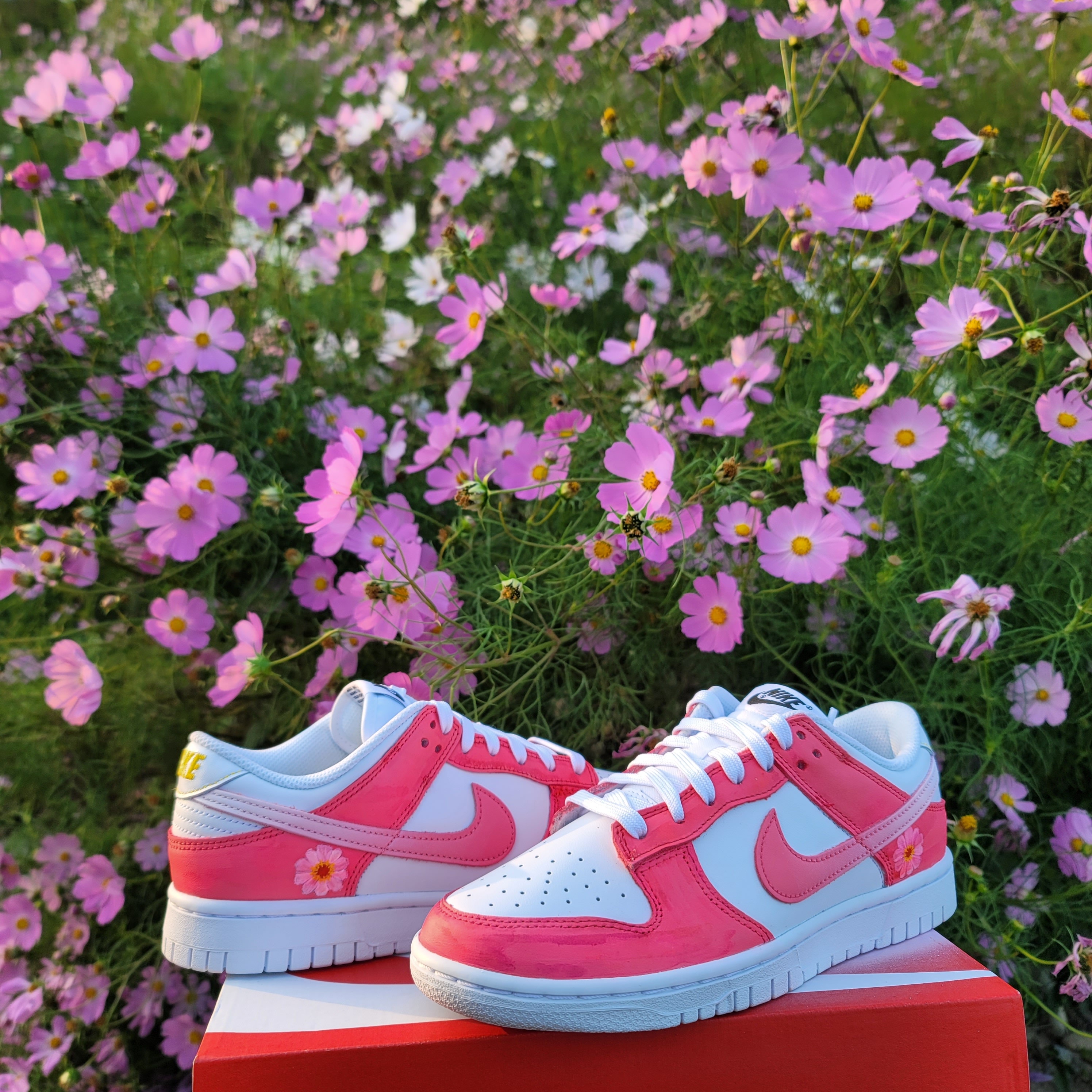 (W) Nike Dunk Low Archeo Pink, (W) Nike Dunk Low Triple White 착용 스타일 - 3