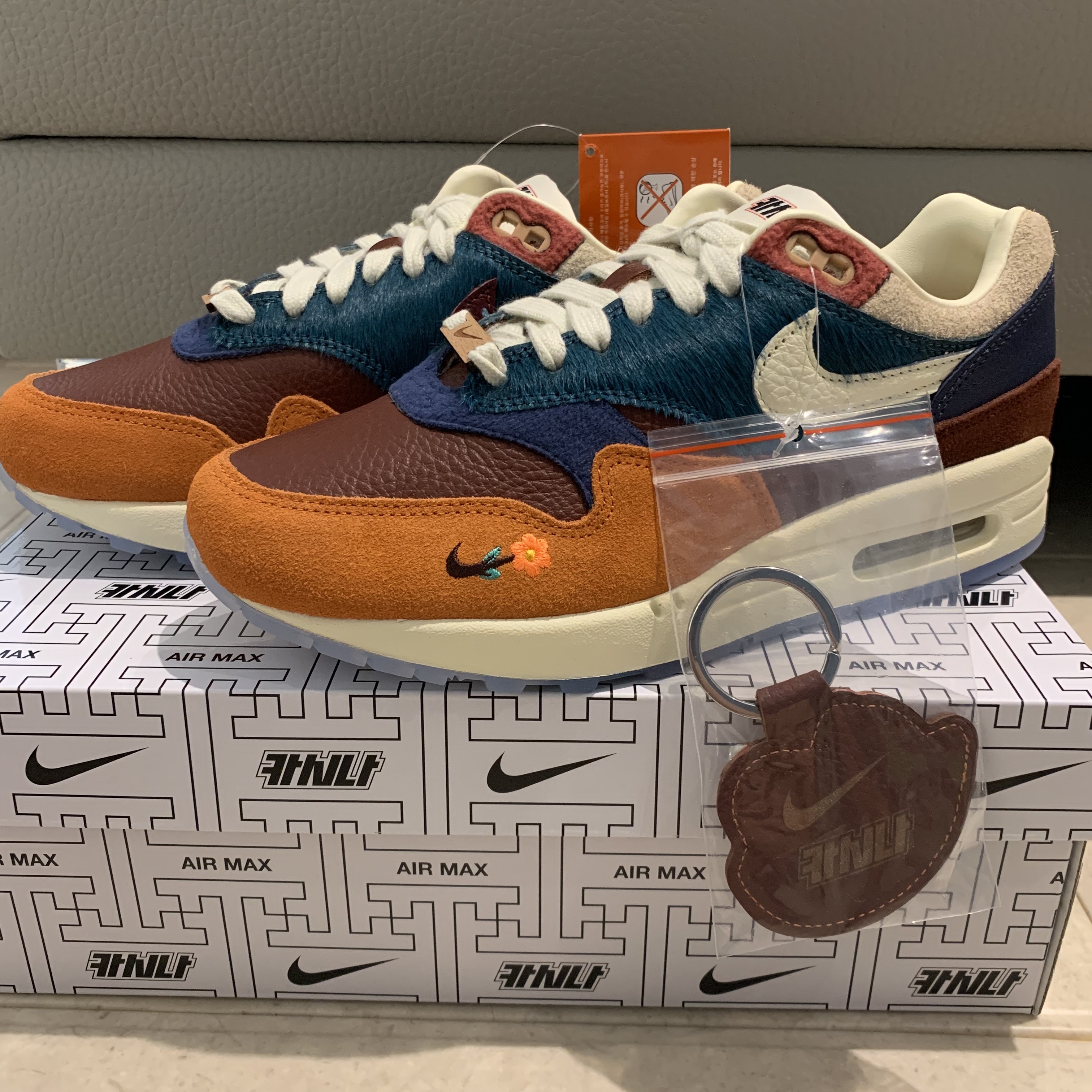 Nike x Kasina Air Max 1 SP Won-Ang Orange 착용 스타일 - 1