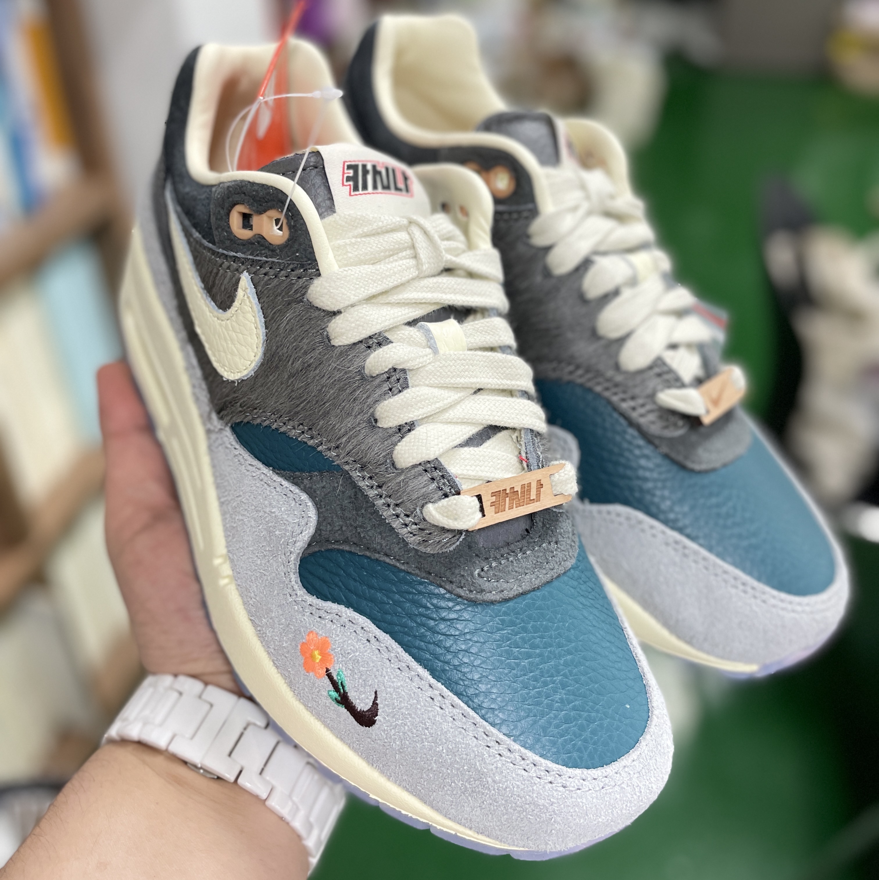Nike x Kasina Air Max 1 SP Won-Ang Particle Grey 착용 스타일
