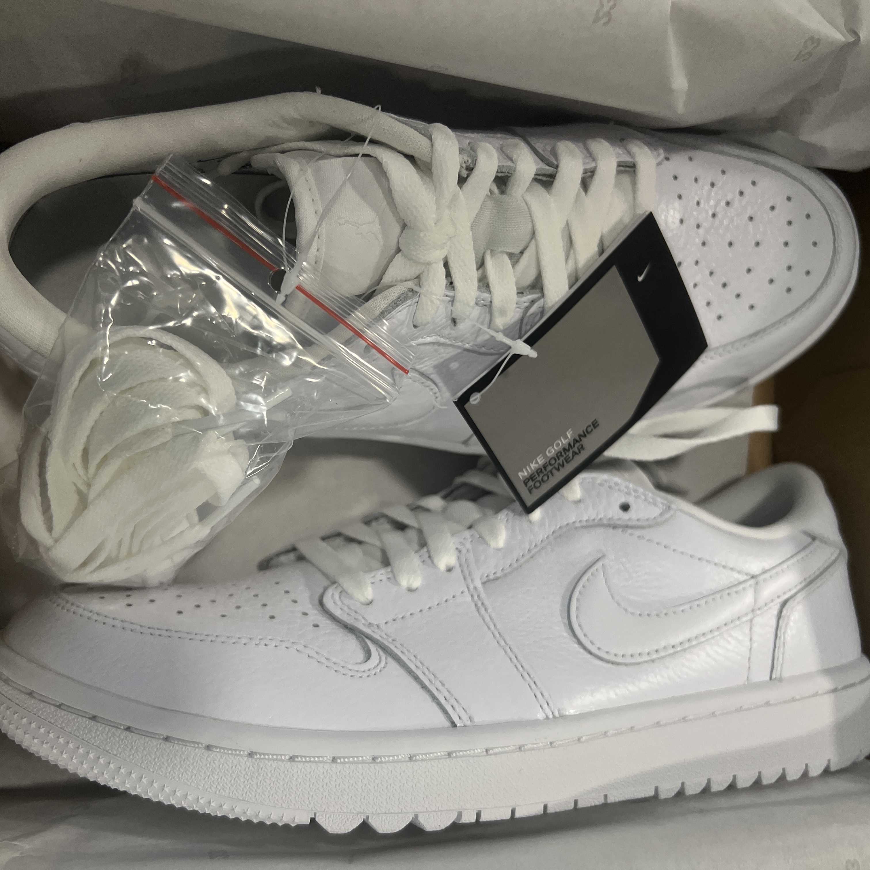Jordan 1 Low Golf Triple White 착용 스타일