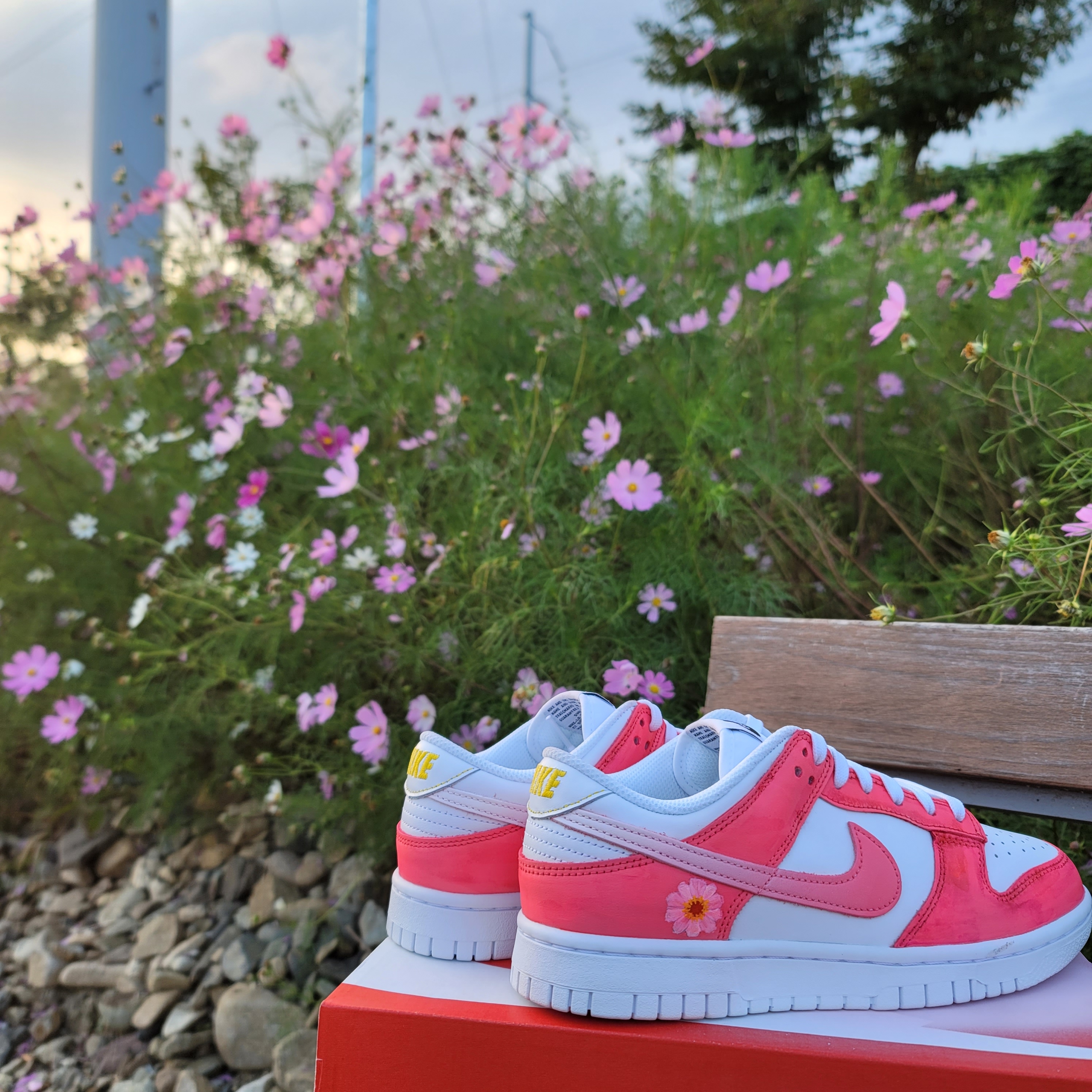 (W) Nike Dunk Low Archeo Pink, (W) Nike Dunk Low Triple White 착용 스타일 - 5