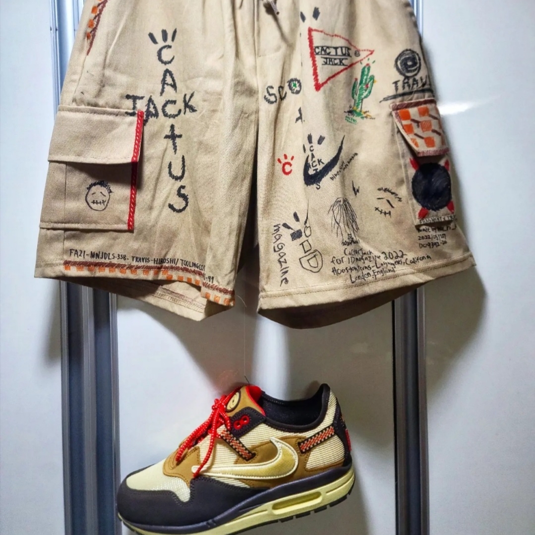 Nike x Travis Scott Air Max 1 Cact.us Brown 착용 스타일
