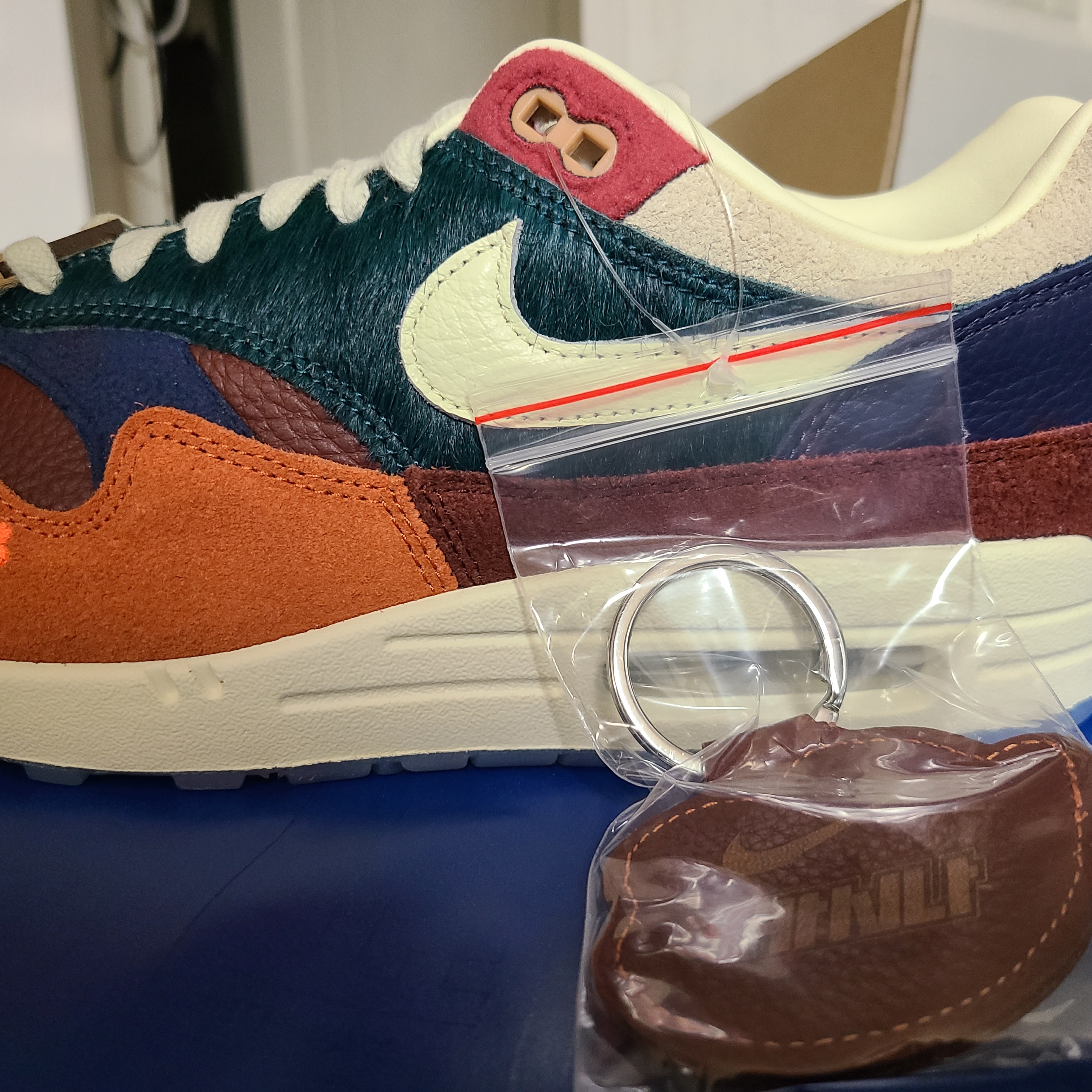 Nike x Kasina Air Max 1 SP Won-Ang Orange 착용 스타일 - 1