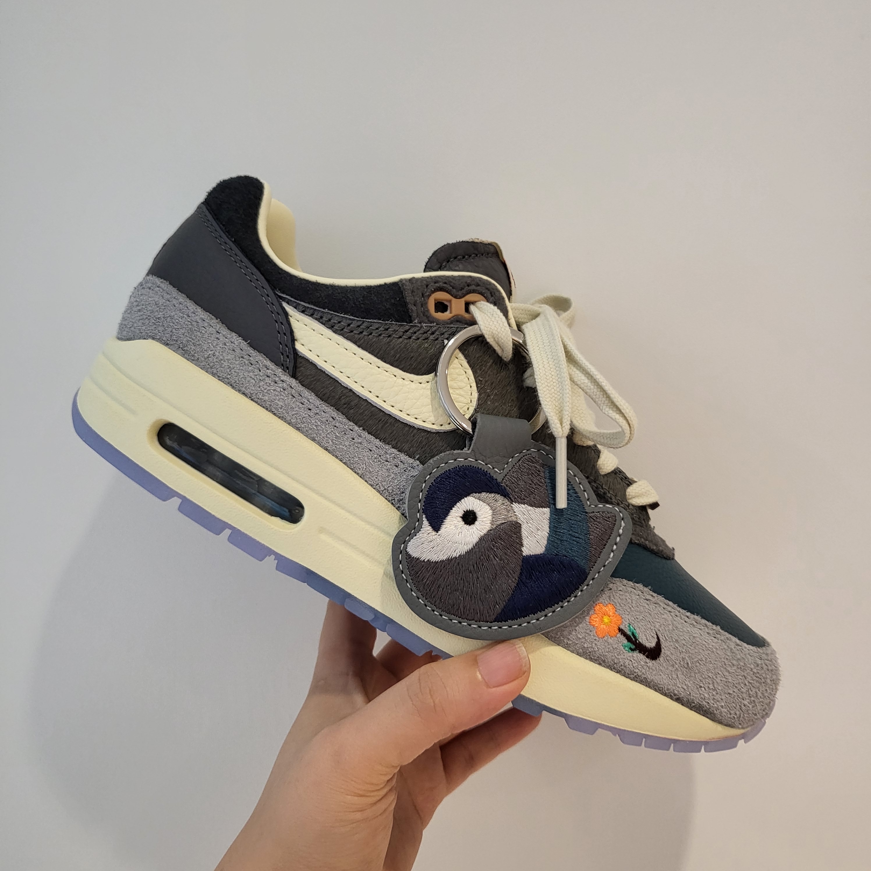 Nike x Kasina Air Max 1 SP Won-Ang Particle Grey 착용 스타일
