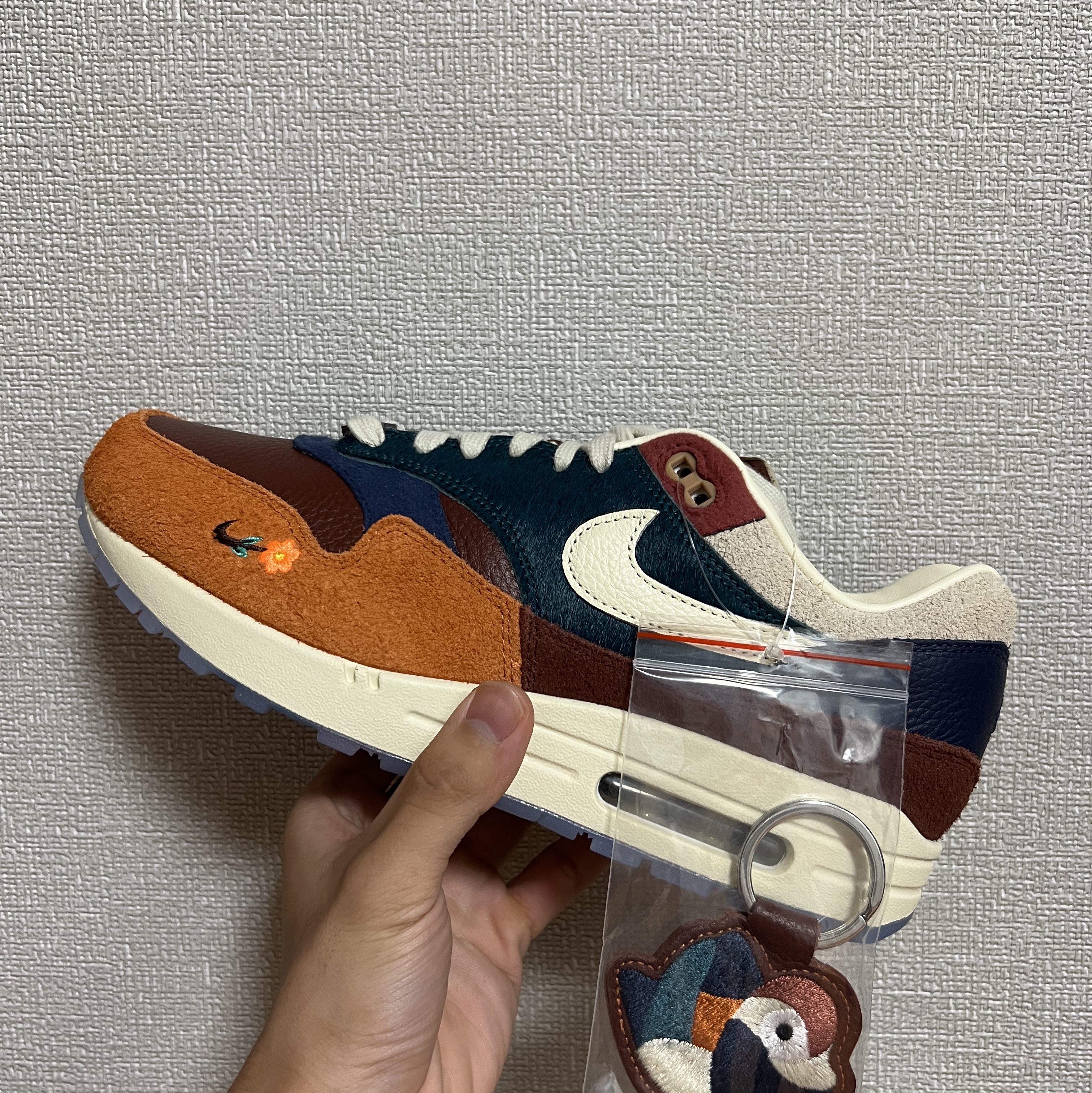 Nike x Kasina Air Max 1 SP Won-Ang Orange 착용 스타일 - 1