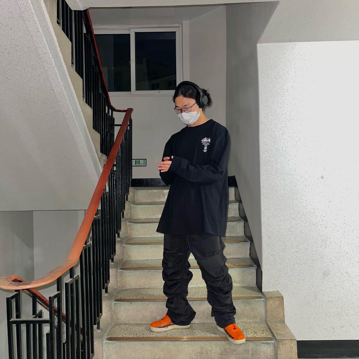 Nike Air Force 1 Low '07 Orange Skeleton 착용 스타일 - 1