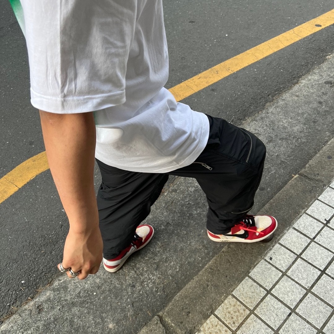 Jordan 1 x Off-White Retro High Chicago The Ten 착용 스타일