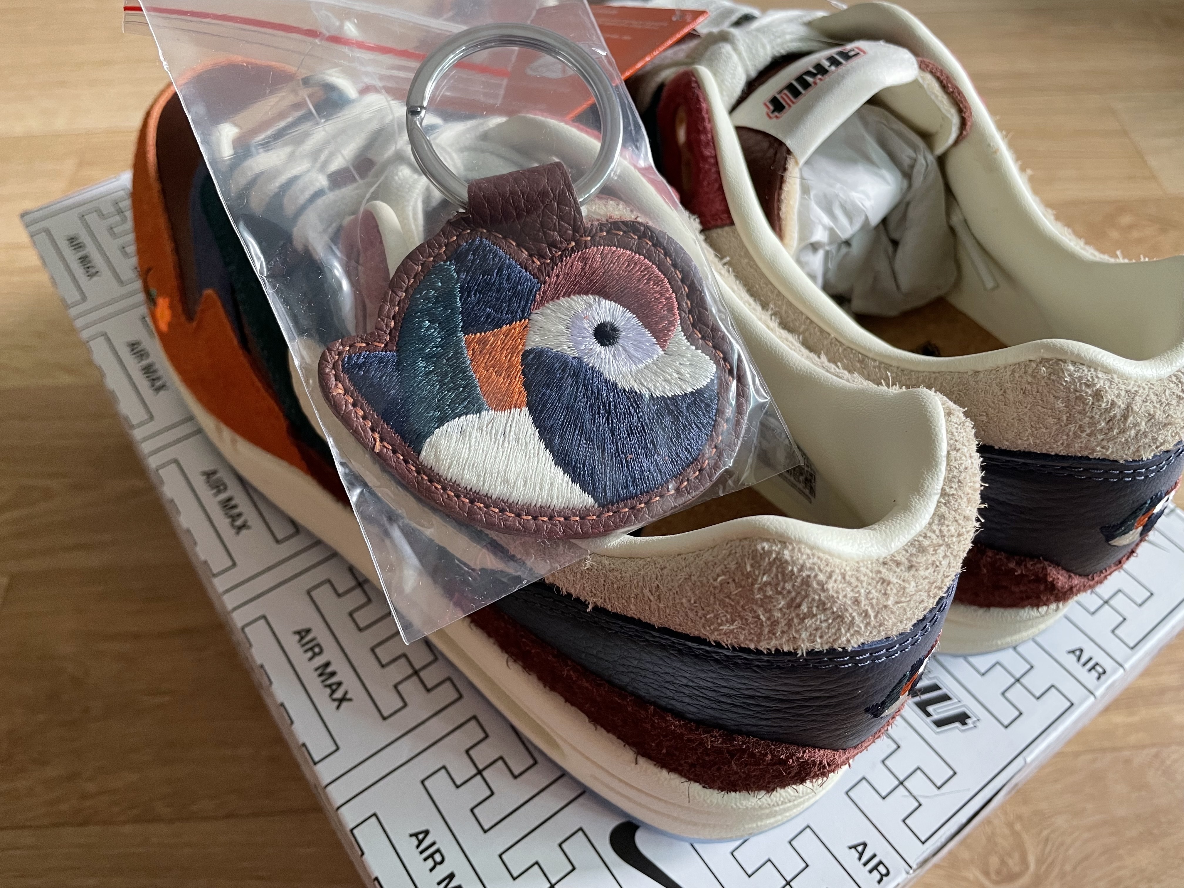 Nike x Kasina Air Max 1 SP Won-Ang Orange, Nike x Hello Kitty Air Presto University Blue 착용 스타일 - 2