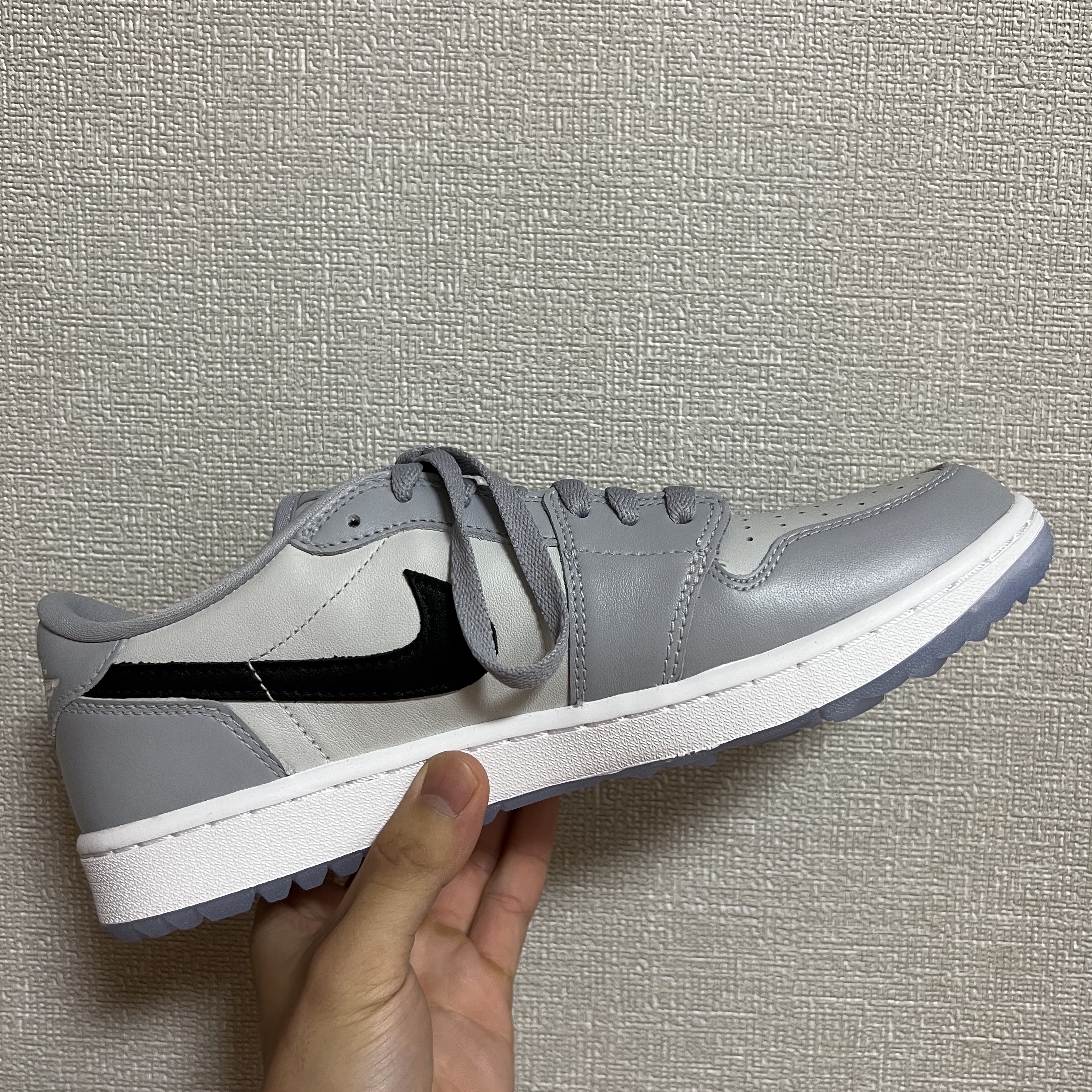 Jordan 1 Low Golf Wolf Grey 착용 스타일 - 2