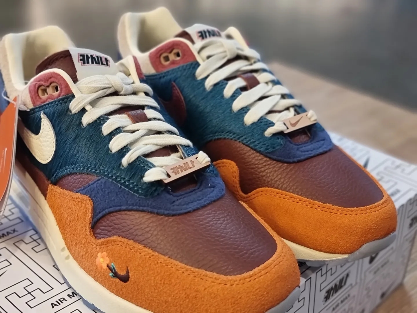 Nike x Kasina Air Max 1 SP Won-Ang Orange 착용 스타일 - 2