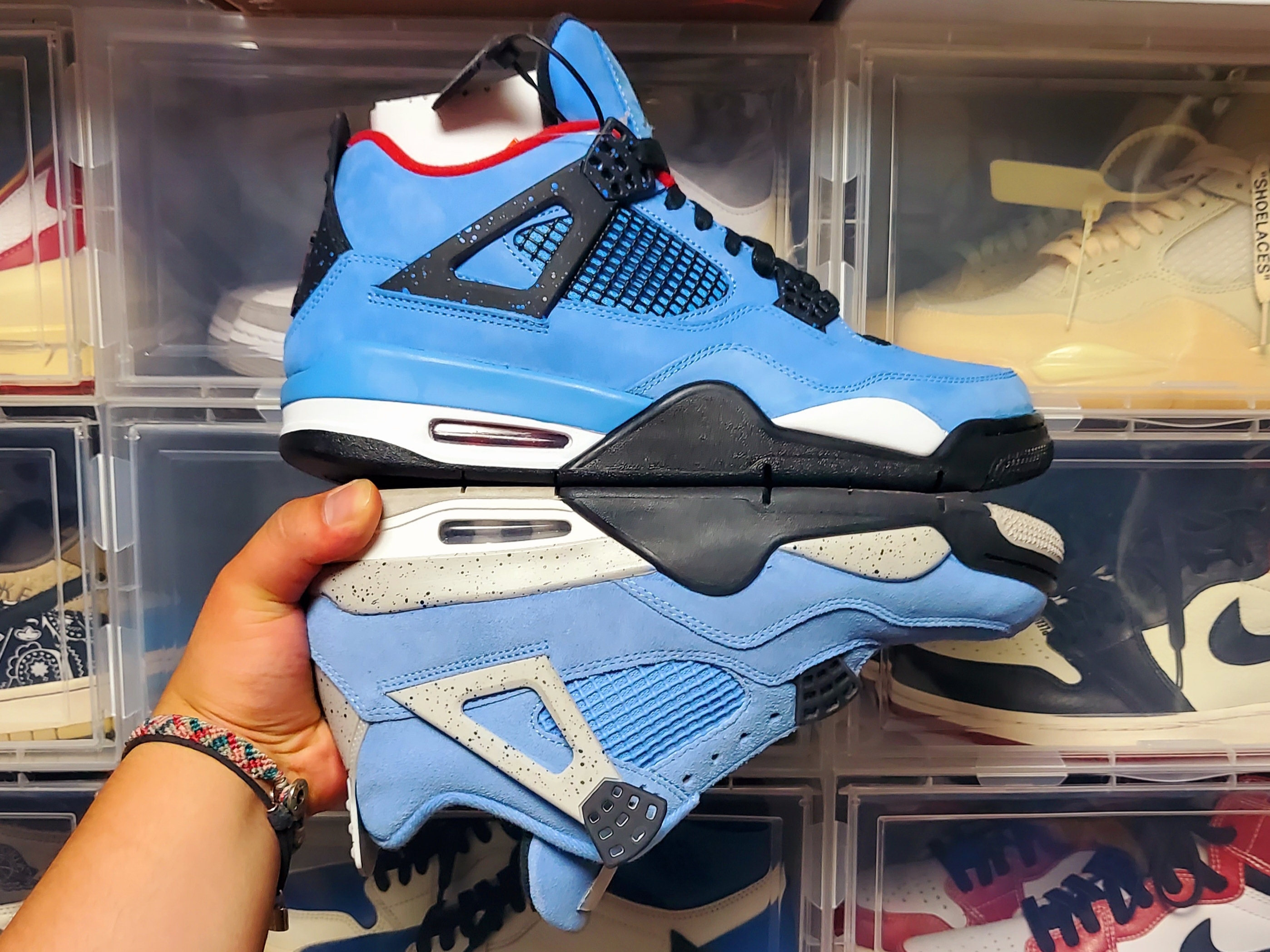 Jordan 4 x Travis Scott Retro Cactus Jack, Jordan 4 Retro University Blue 착용 스타일 - 2