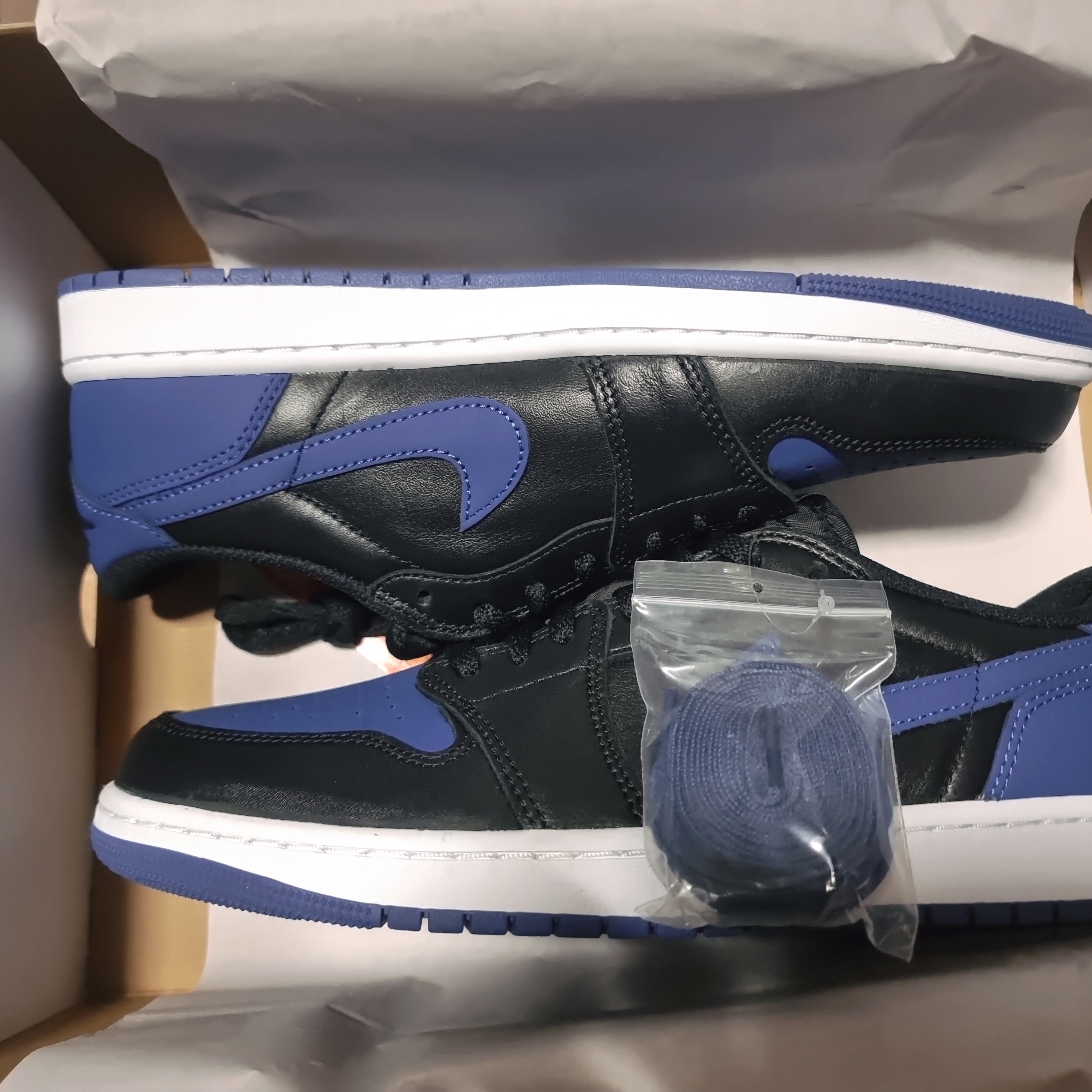 Jordan 1 Retro Low OG Mystic Navy 착용 스타일 - 1