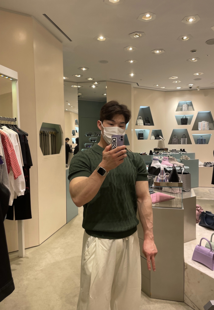 KREAM 프로필 이미지